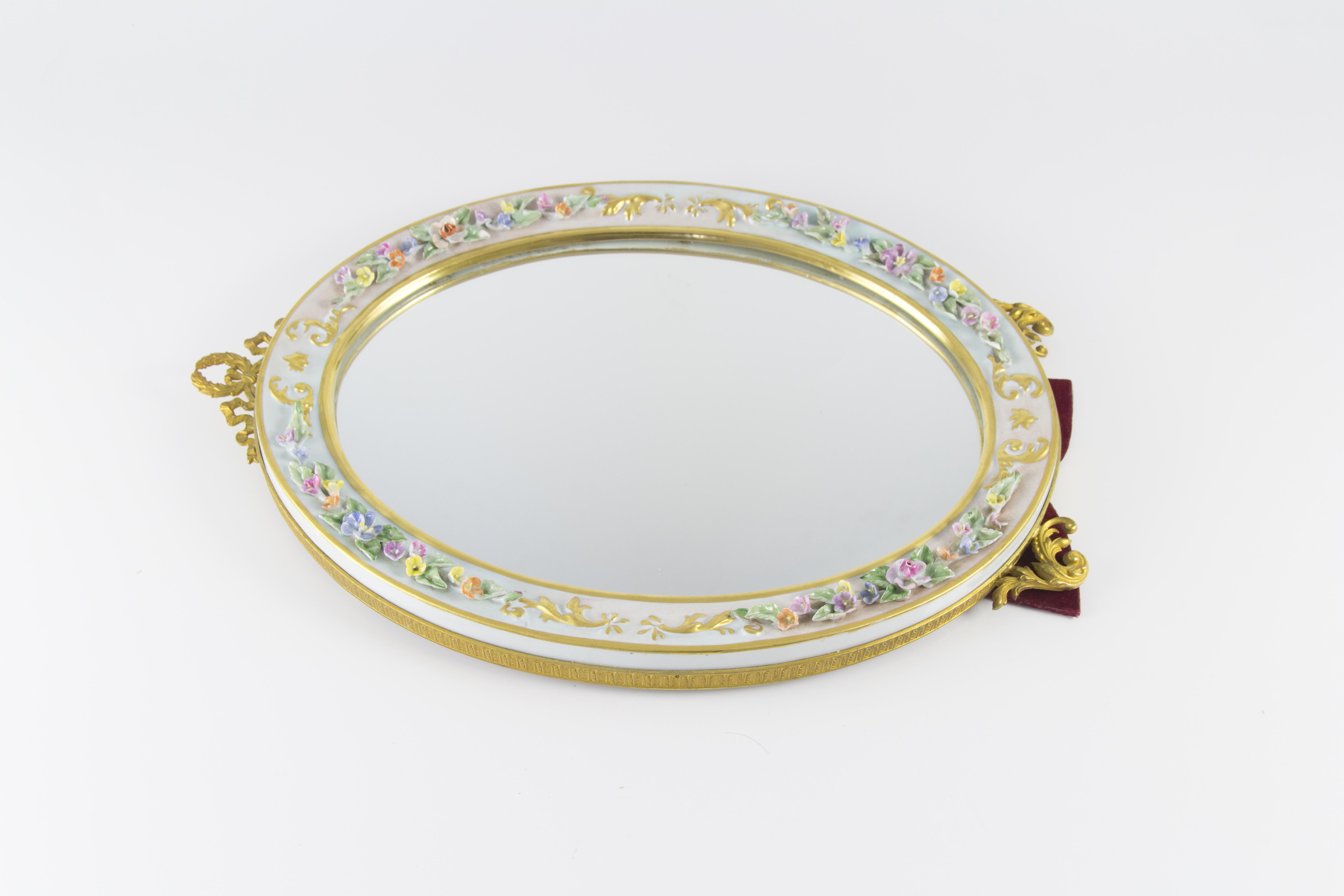 Oval Table Mirror with Floral Porcelain Frame, Italy, 1950s In Good Condition For Sale In Barntrup, DE