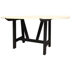 Oval Table nor Model