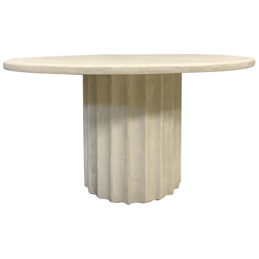 Ovaler Tisch SOFIA aus versteinertem Marmorgips
