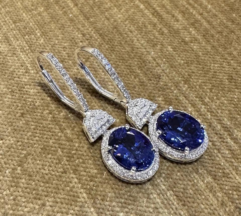 Taglio ovale Orecchini ovali con tanzanite e diamanti in oro bianco 18 ct. in vendita