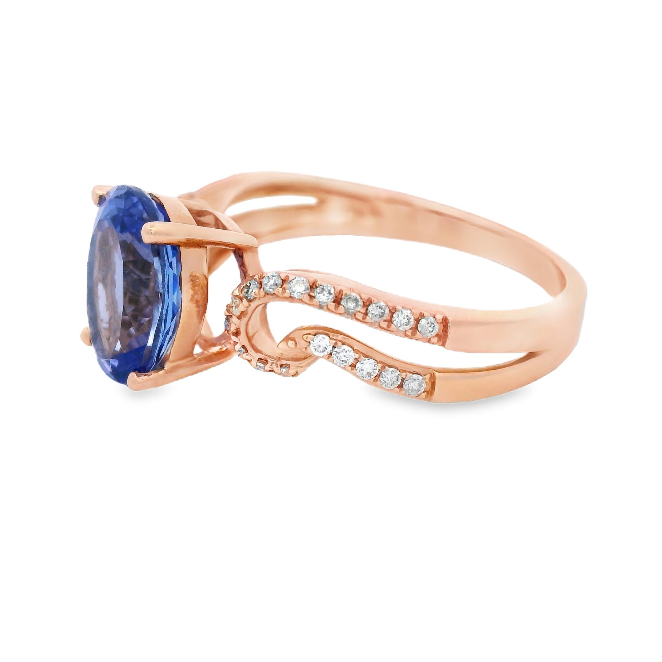 Contemporaneo Anello ovale con tanzanite e diamanti in oro rosa 14K con centro da 2,05 carati, misura 7 in vendita