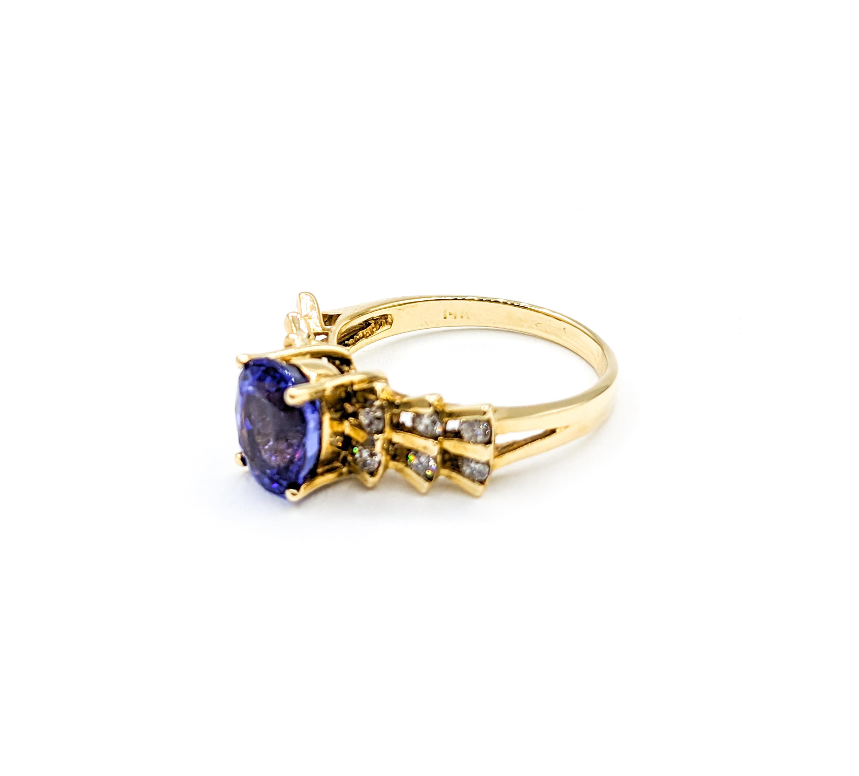 1.90ct Oval Tanzanite & Diamond Cocktail Ring In Excellent Condition For Sale In Bloomington, MN