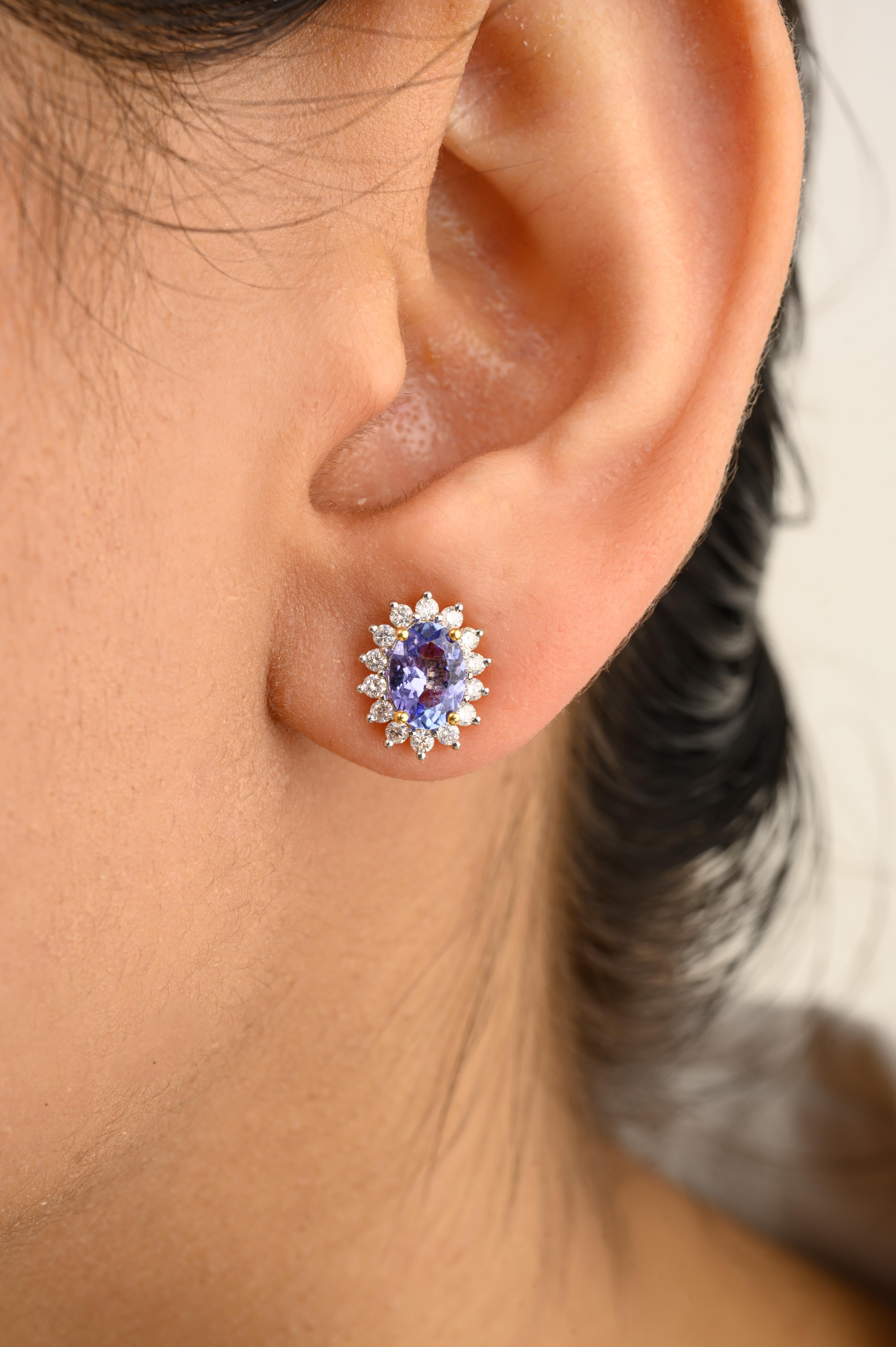 Taille ovale Boucles d'oreilles ovales en or jaune 14 carats pour elle en vente