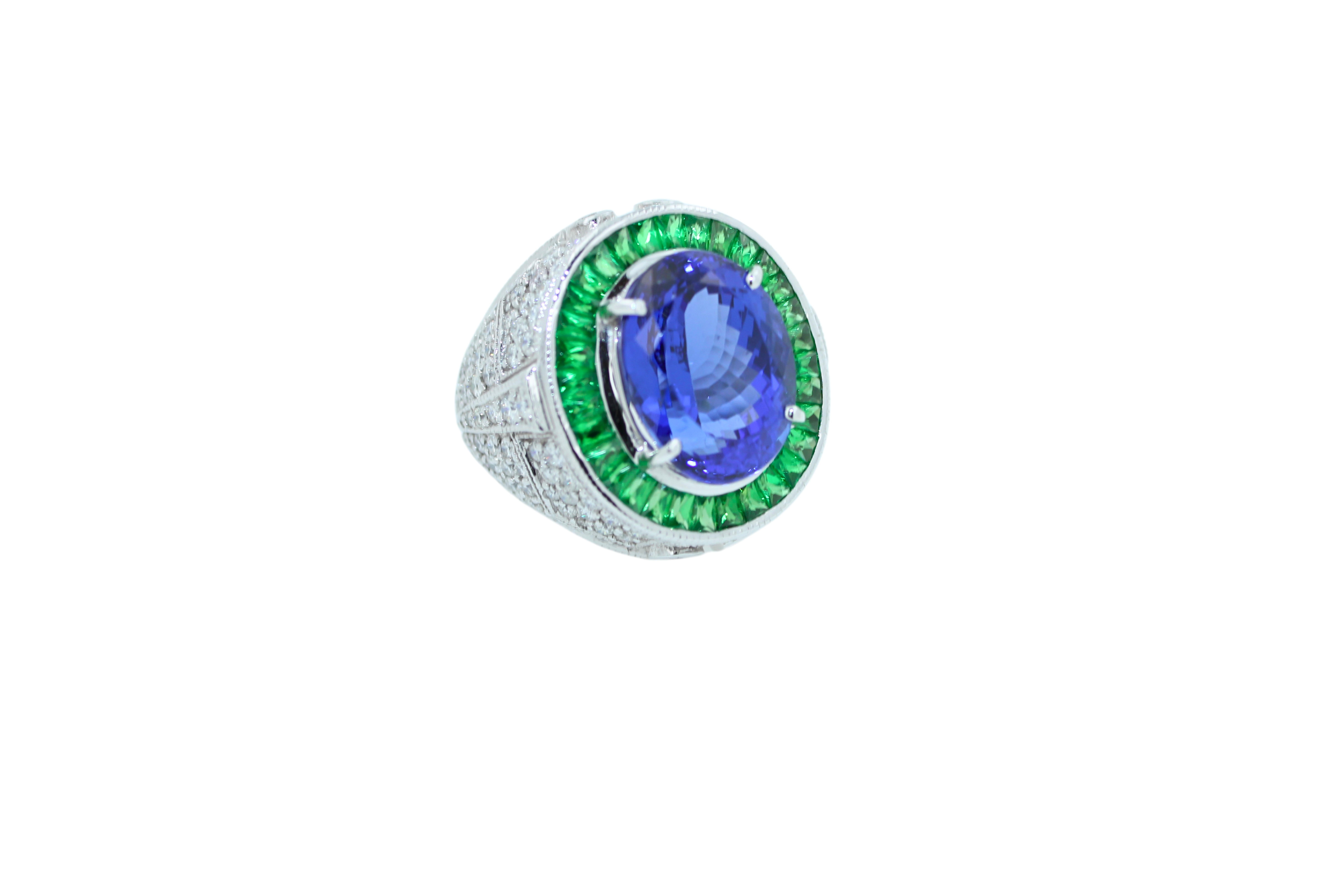 Oval Tansanit Tsavorit Halo Diamant Pave Kuppel Siegel 18 Karat Weißgold Ring im Zustand „Neu“ im Angebot in Oakton, VA