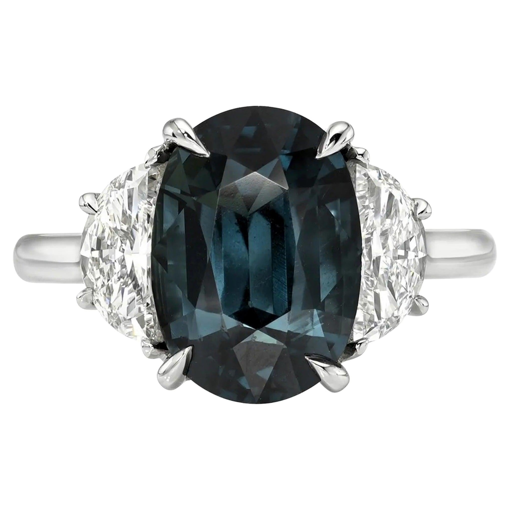 Anello di fidanzamento ovale con zaffiro blu verdastro e diamante in platino - Certificato GIA in vendita