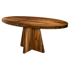 Table de salle à manger ovale à piédestal en bois massif épais de Costantini, Luca, en stock 