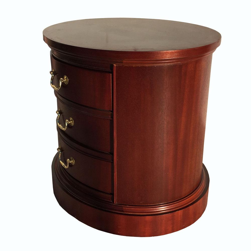 Oval three-drawer nightstand by Berhardt. Brass pulls. The original Bernhardt label is present. Cherry wood walnut finish.
Price for each drawer
5 available.