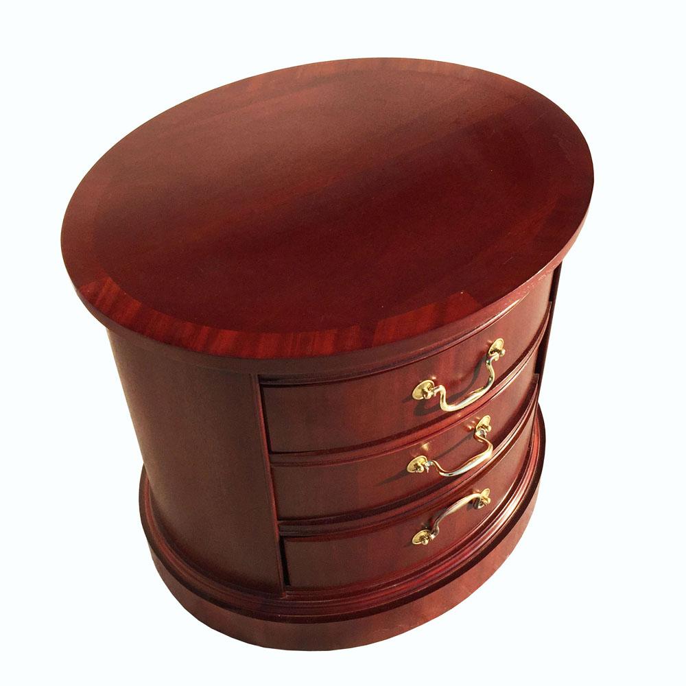 Table de nuit ovale à trois tiroirs Table d'appoint par Berhardt Bon état - En vente à Pasadena, TX