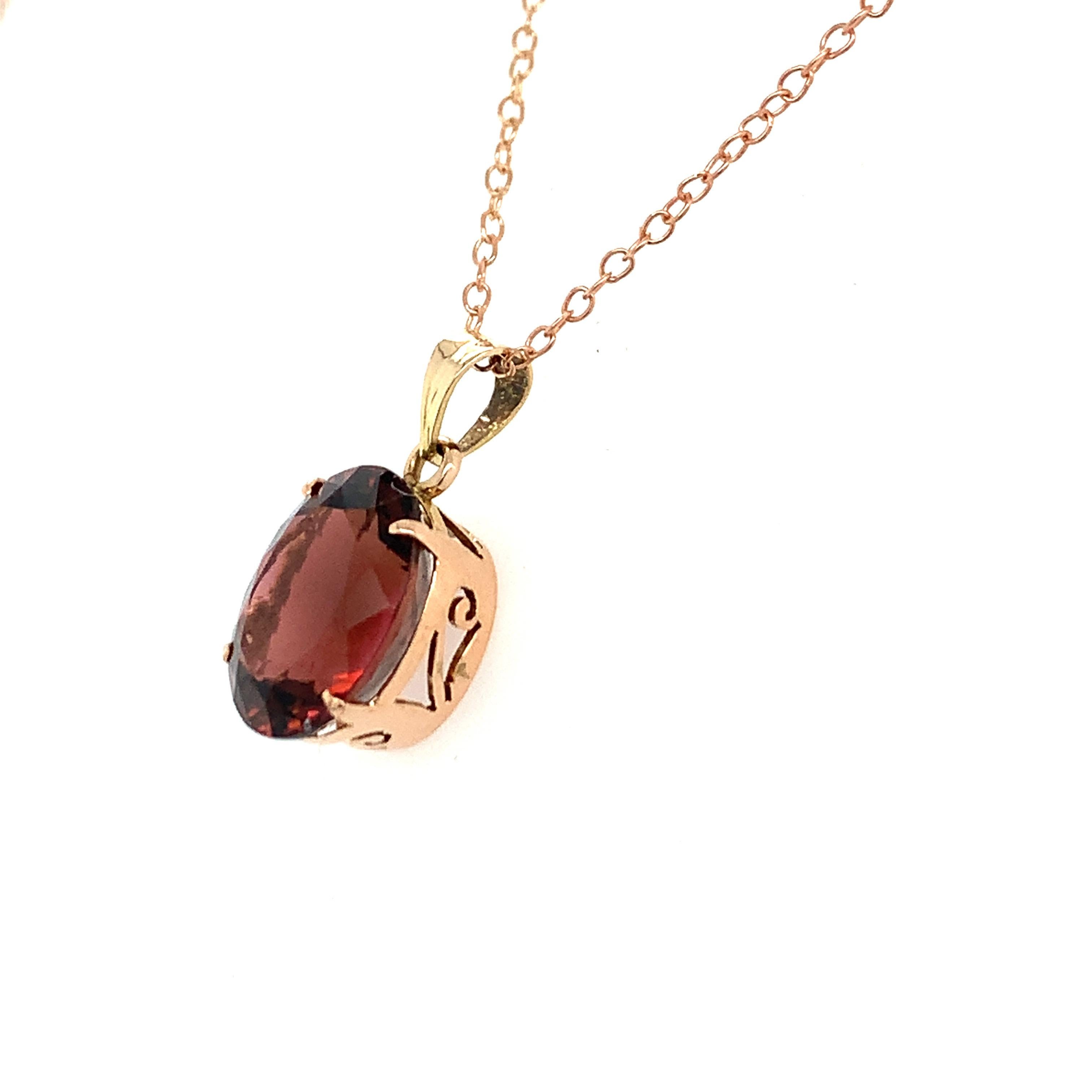 Oval Cut Oval Tourmaline 14K Yellow Gold Pendant For Sale