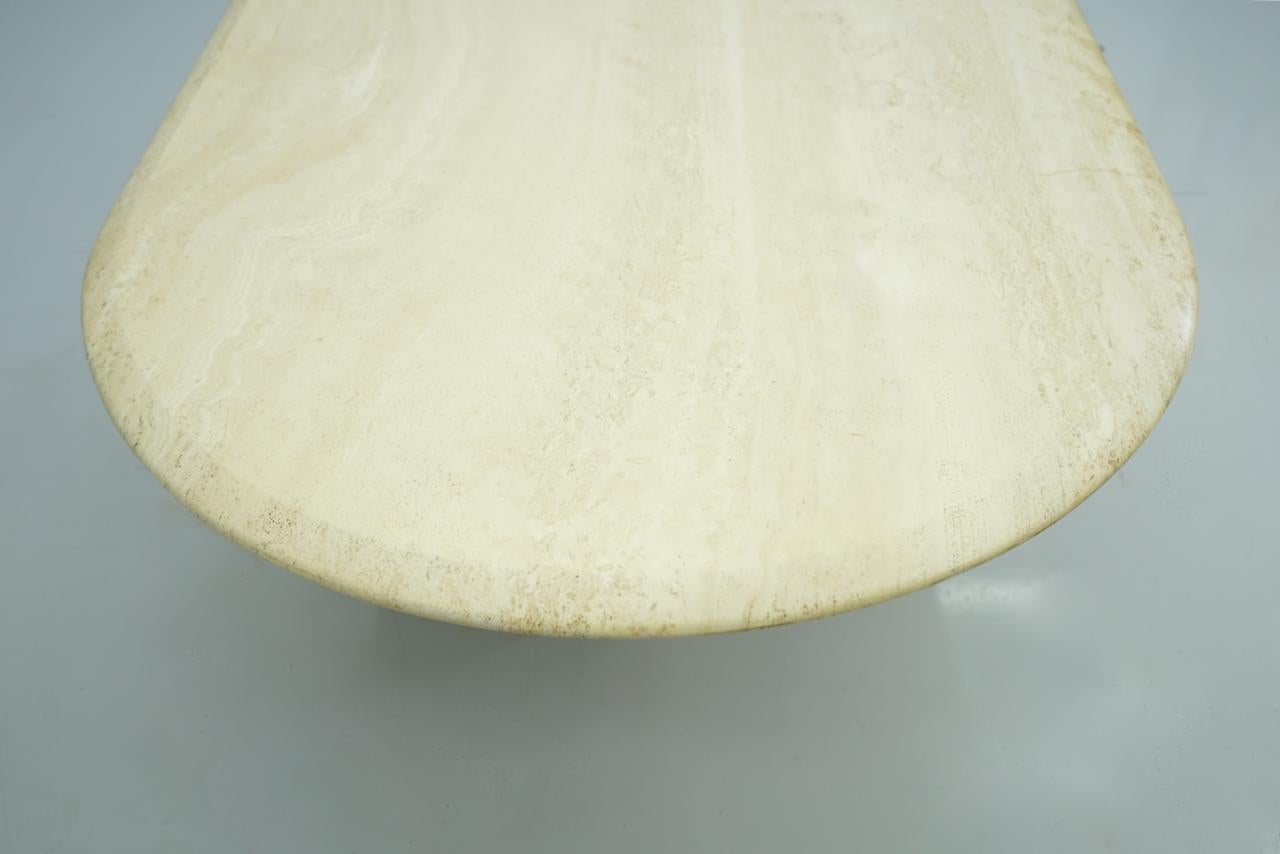 Oval Travertine Coffee Table, Italy, 1970s In Good Condition For Sale In Frankfurt / Dreieich, DE