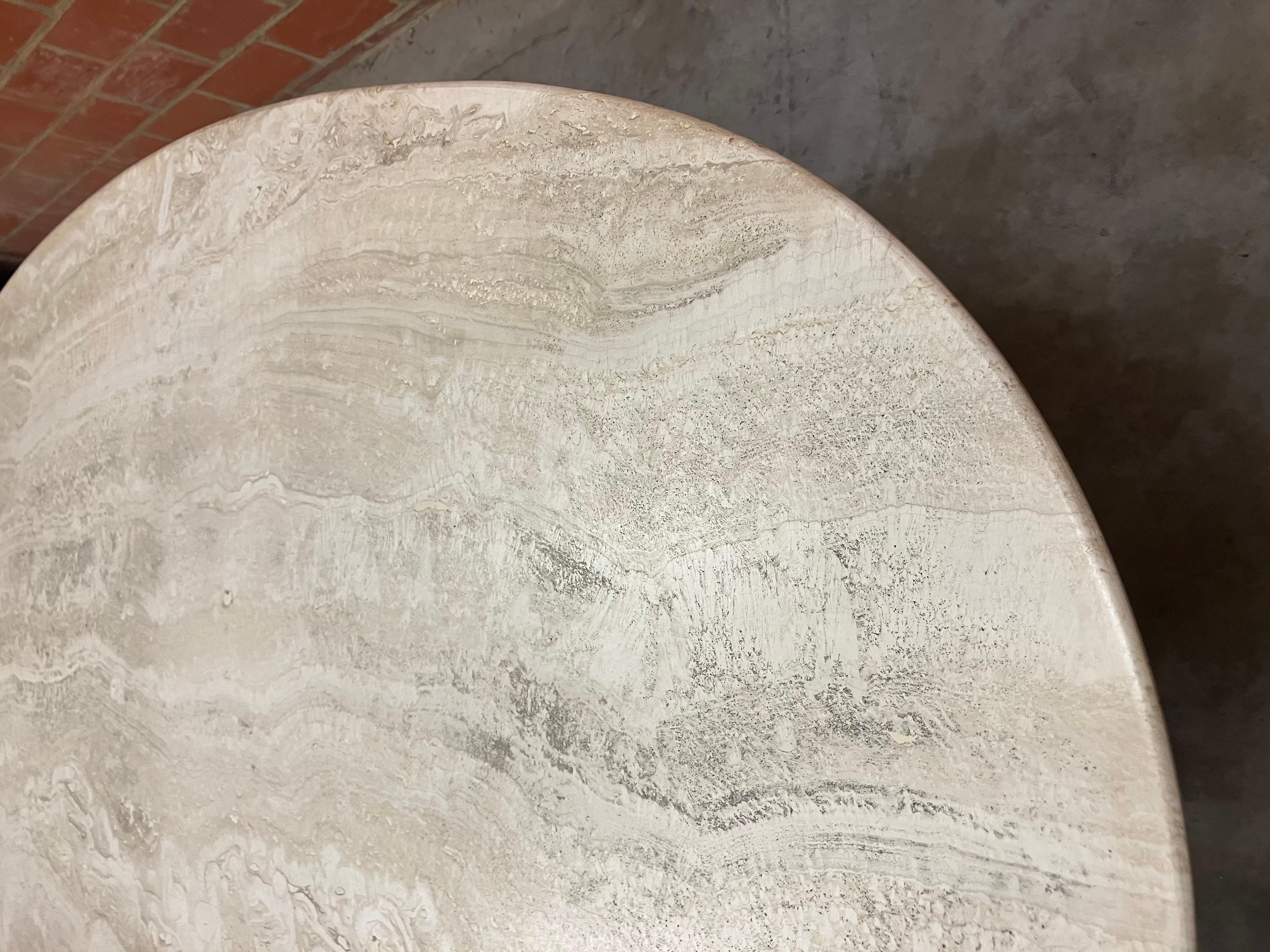 Mesa de comedor oval de mármol travertino 180 x 100 x 73 en venta 8