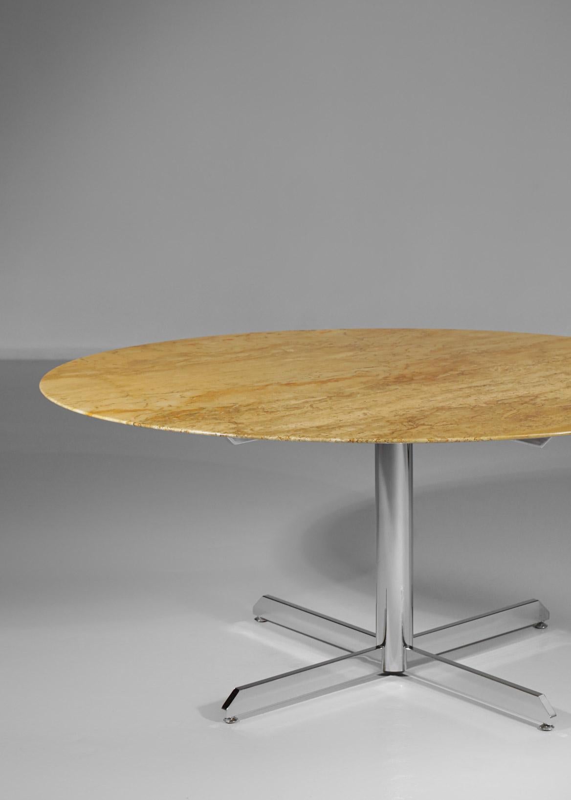 Oval Travertine Marble Dining Table with Chrome Four Star-Feet from the 70's In Good Condition In Lyon, FR