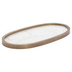 Bandeja Ovalada de Cuarzo Blanco con Latón Patinado Bronce by Kifu Paris