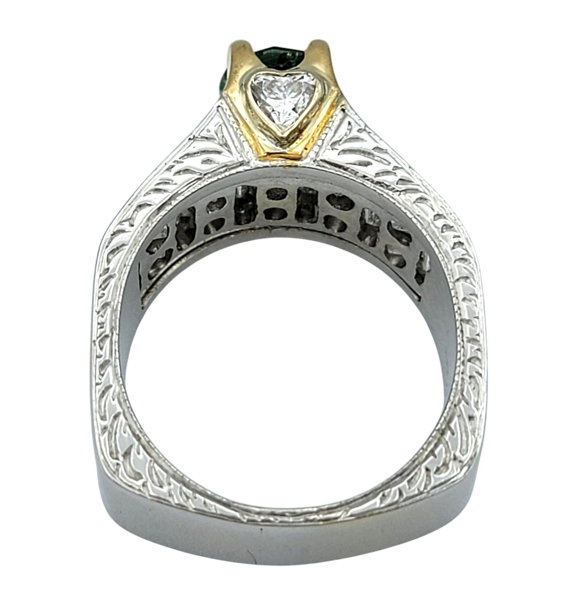 Anello con gambo europeo in granato ovale Tsavorite e ponte di diamanti in oro 18 carati In condizioni buone in vendita a Scottsdale, AZ