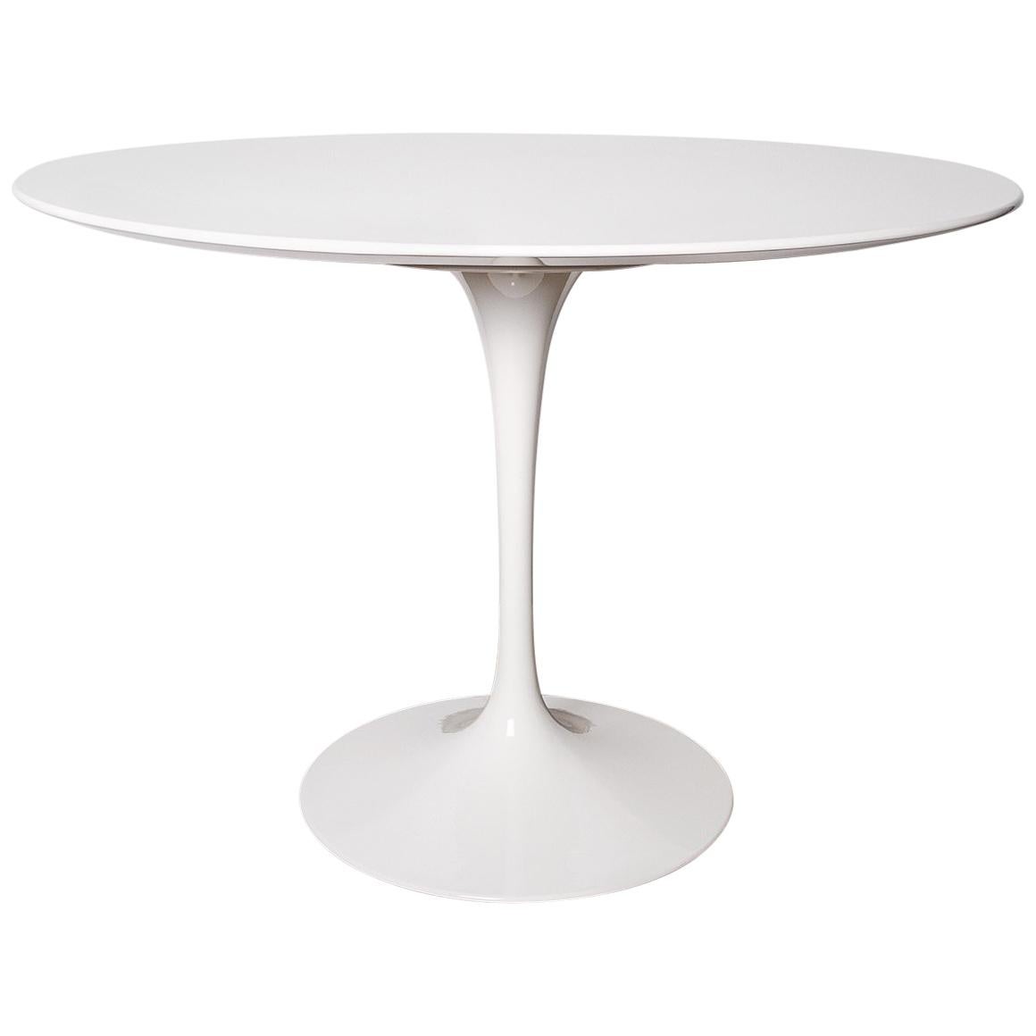 Oval Tulip Table by Eero Saarinen for Knoll For Sale