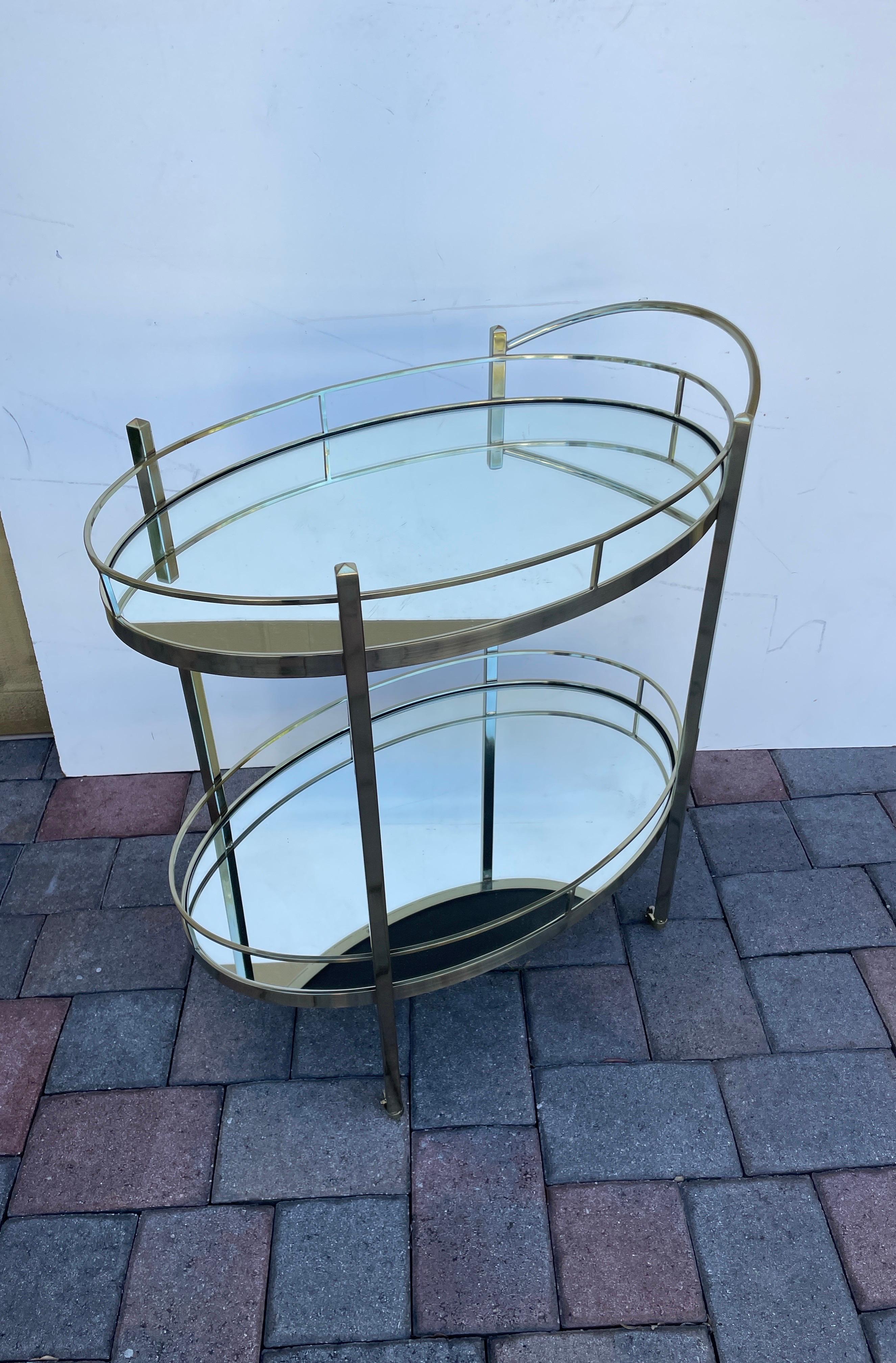 Ovaler zweistufiger Barwagen aus Messing im Angebot 4