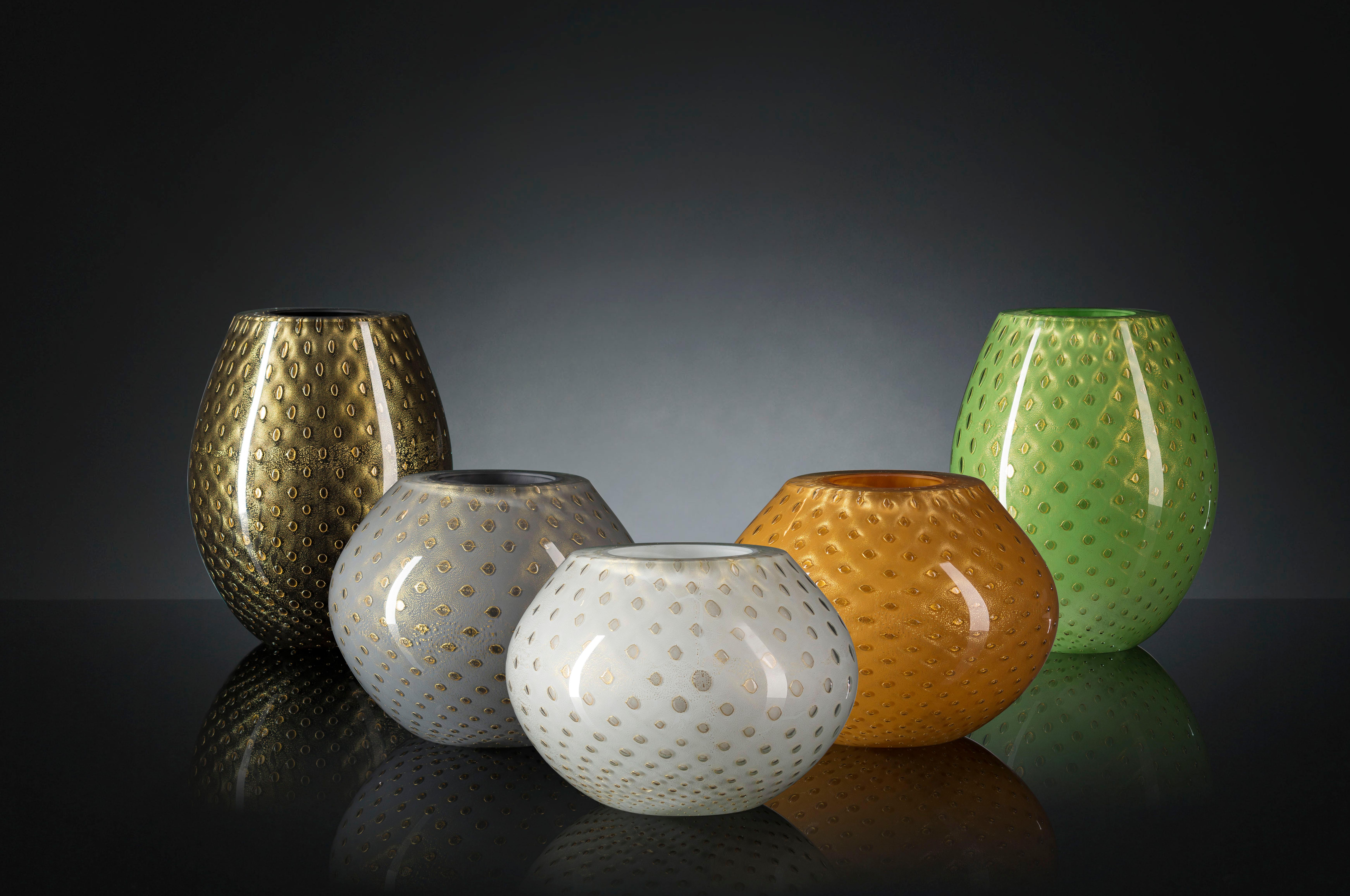 Oval Vase Mocenigo, Muranese Glass, Gold 24-Karat and Light Green, Italy In New Condition For Sale In Treviso, Treviso