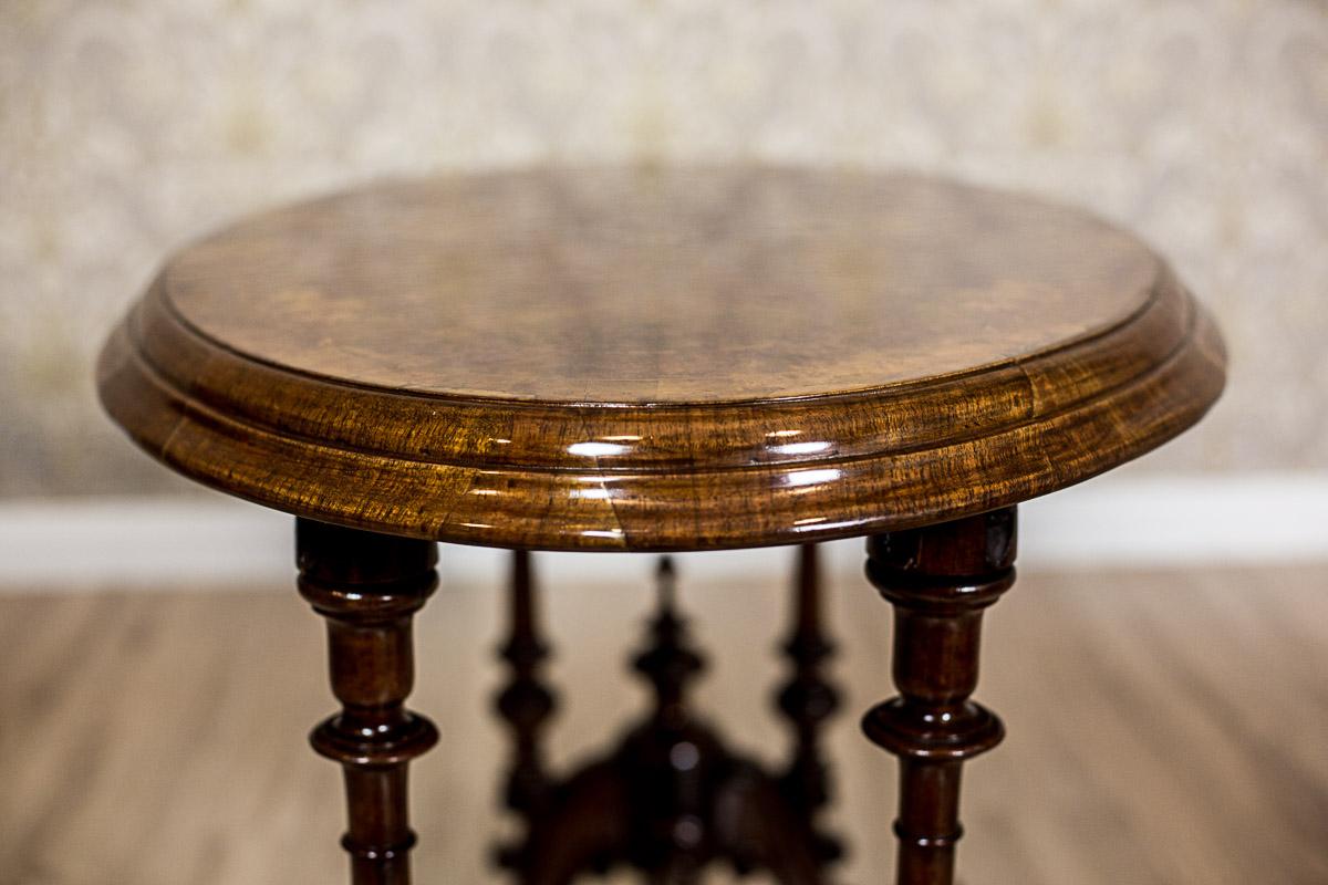 Oval Victorian Table from the Mid-19th Century 8