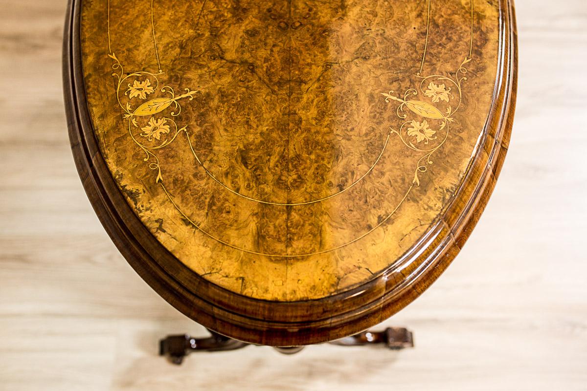 Oval Victorian Table from the Mid-19th Century 3