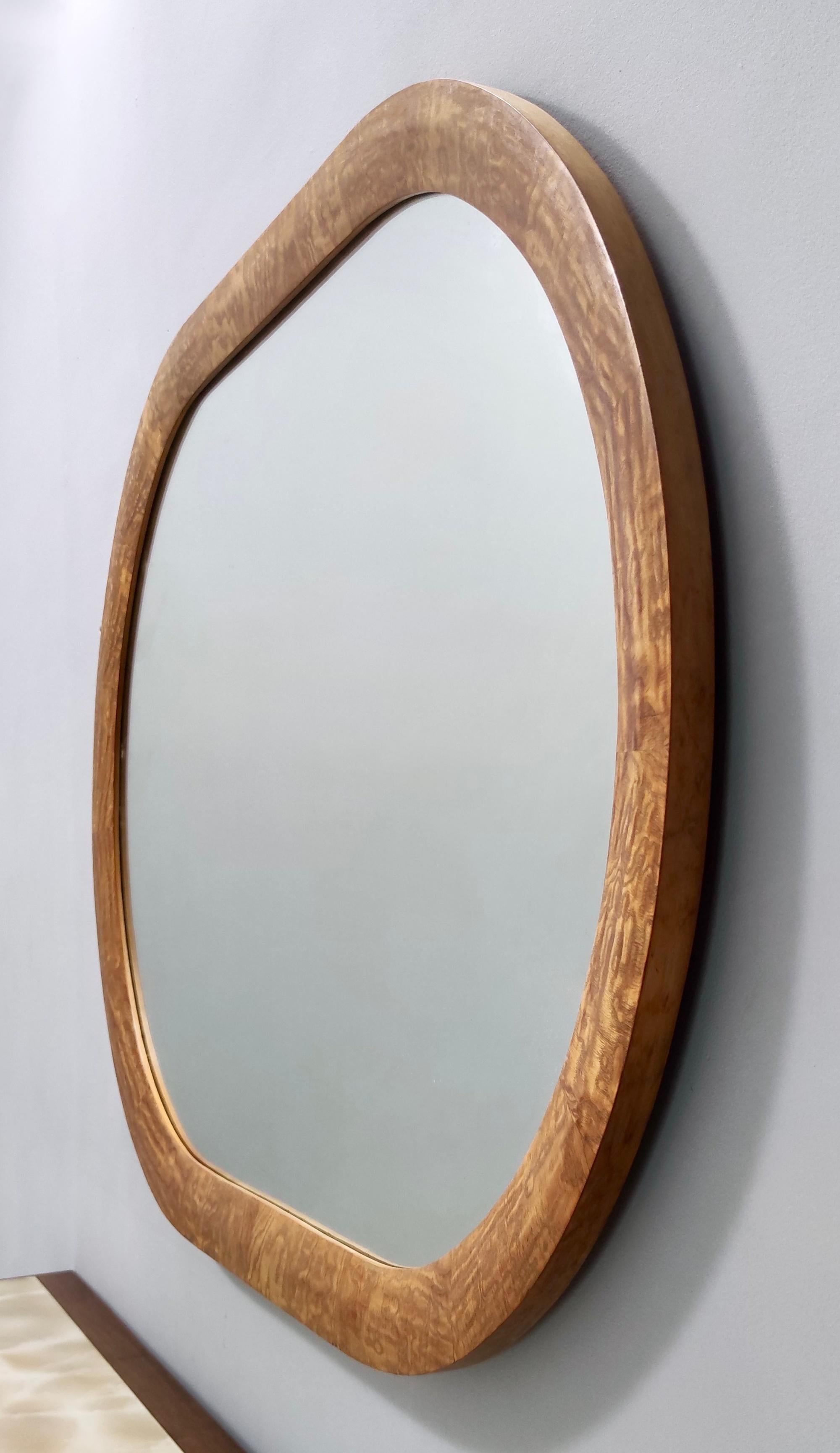 Vintage Oval Wall Mirror with Ash Root Frame, Italy For Sale 1