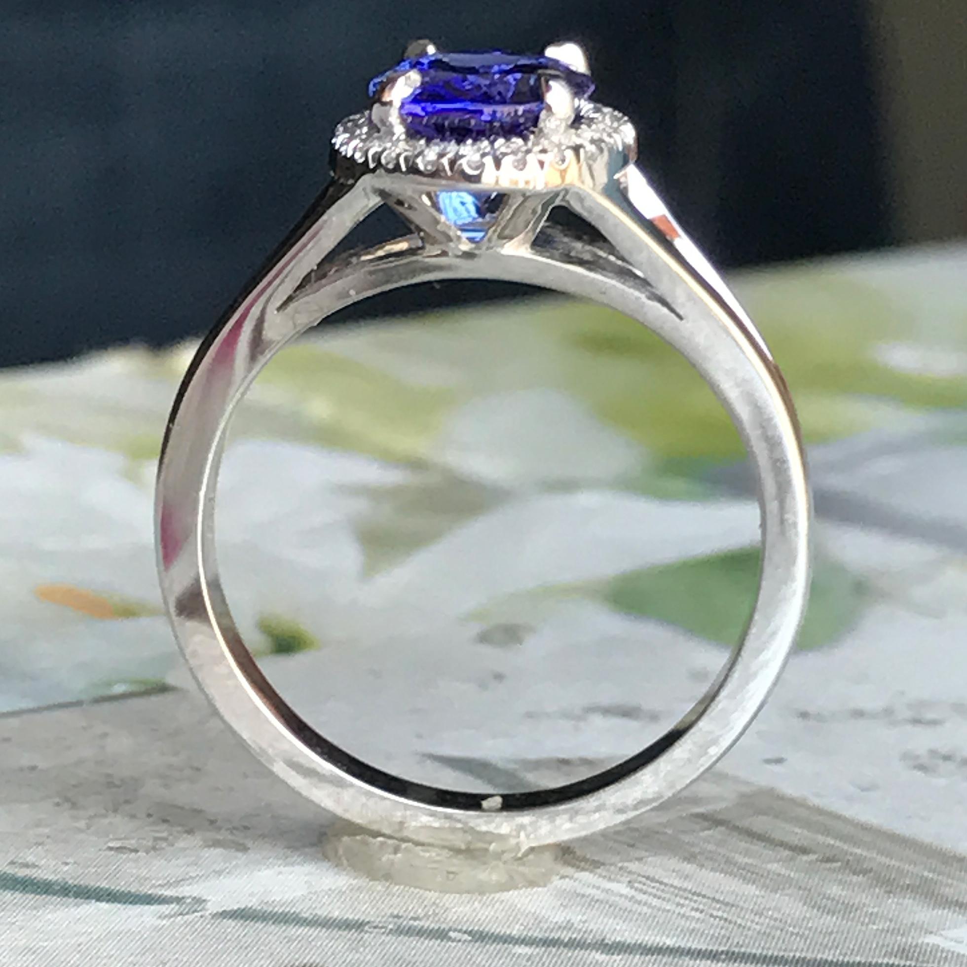 Oval Violet Tanzanite with Diamond Engagement Halo Ring, 18 Karat White Gold In New Condition For Sale In West Hollywood, CA