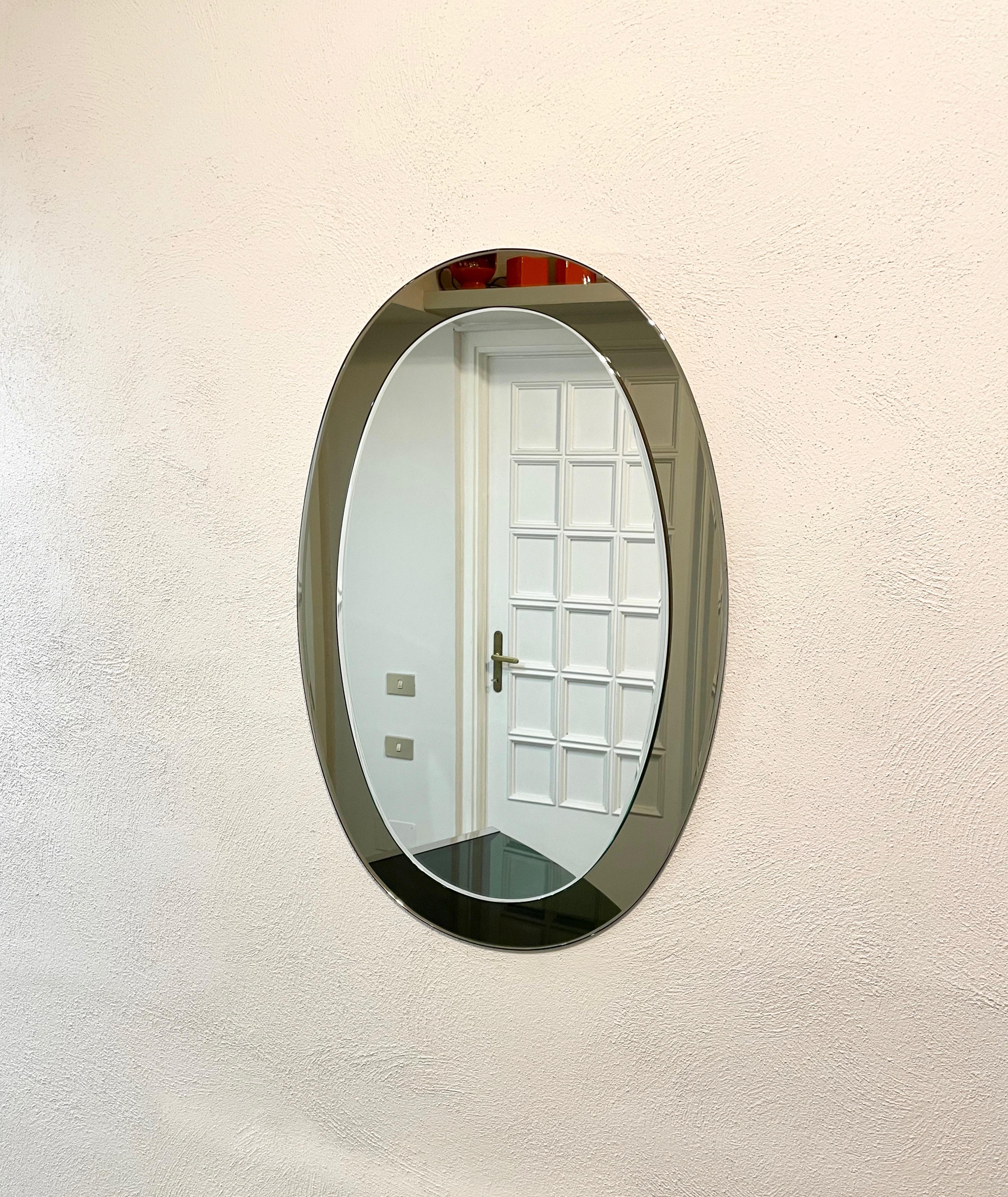 Oval Wall Mirror by Sena Cristal, Italy 1970s In Good Condition In Rome, IT