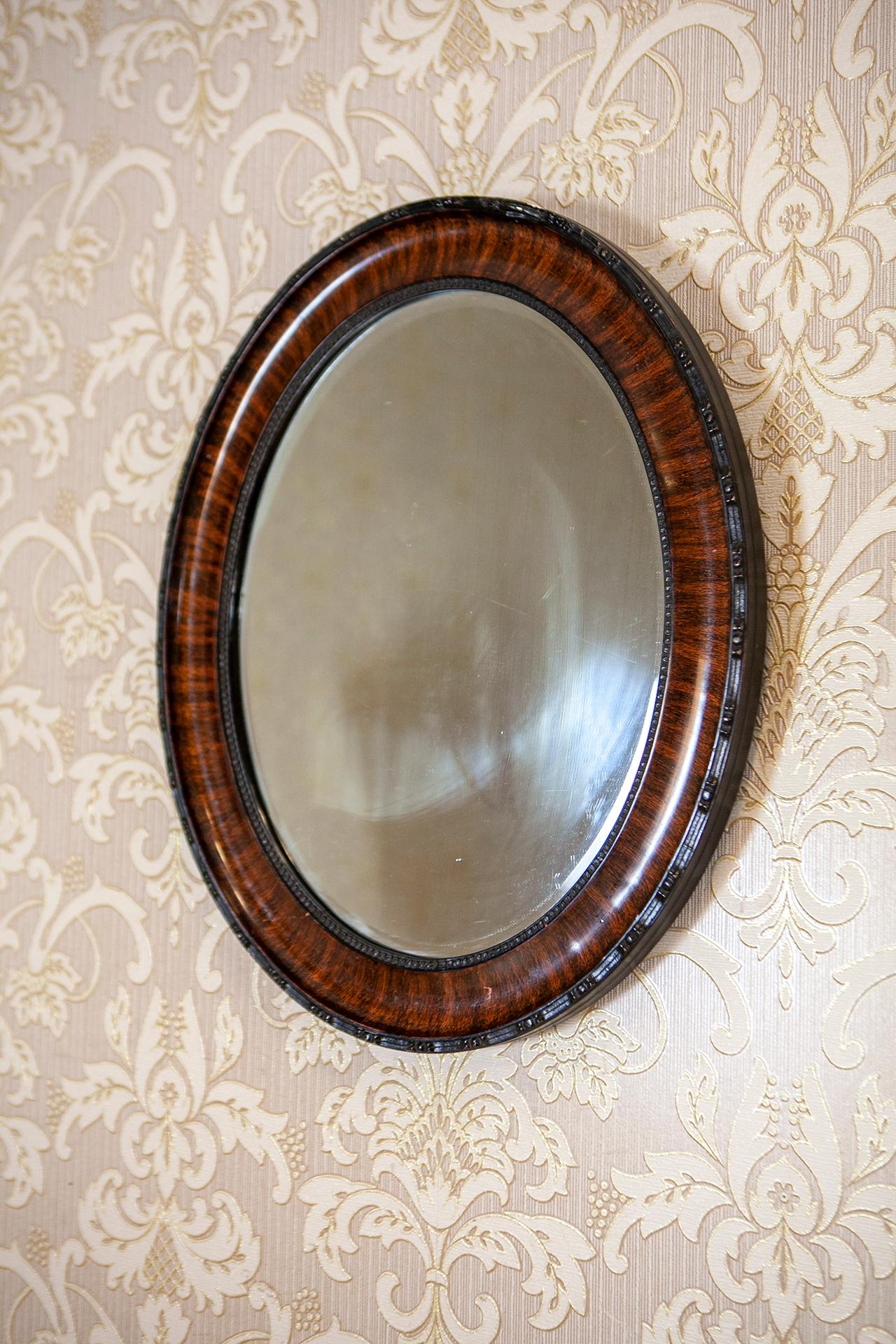 Miroir mural ovale dans un cadre en bois tendre, début du 20e siècle - style victorien en vente 3