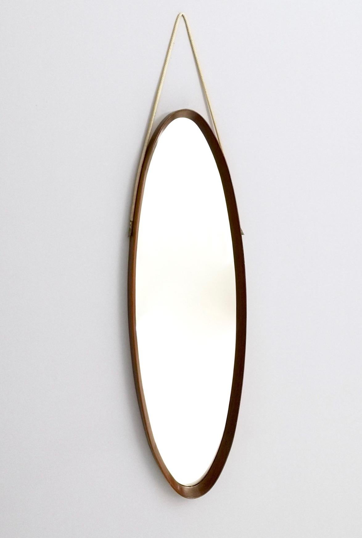 oval mirror with rope hanger