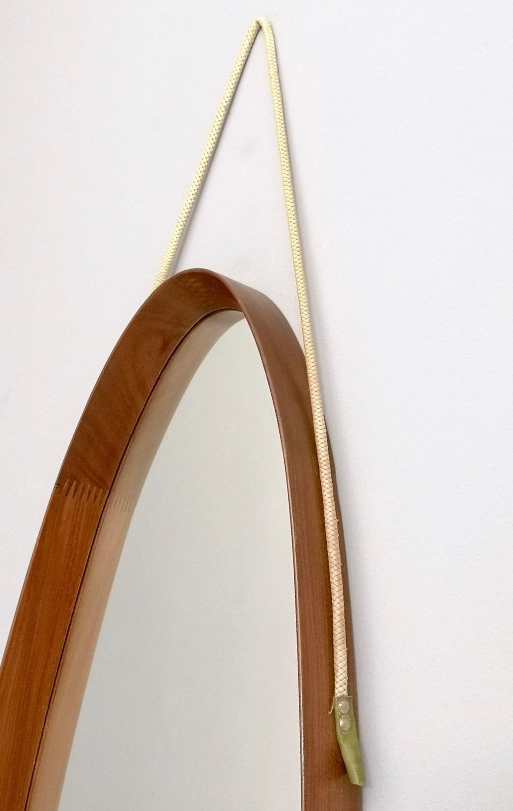 Mid-20th Century Oval Wall Mirror with a Solid Mahogany Frame and a Rope Hanger, Italy, 1960s