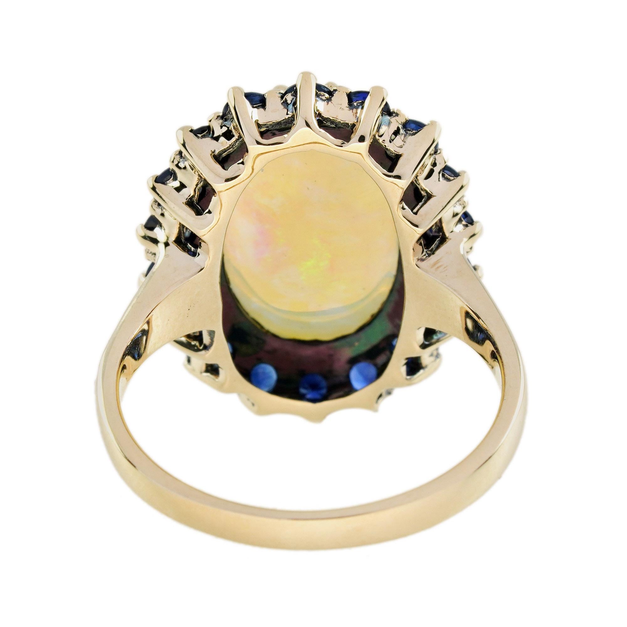 Bague en or jaune 9KT avec halo en saphir bleu et opale blanche ovale de style vintage Neuf - En vente à Oakton, VA