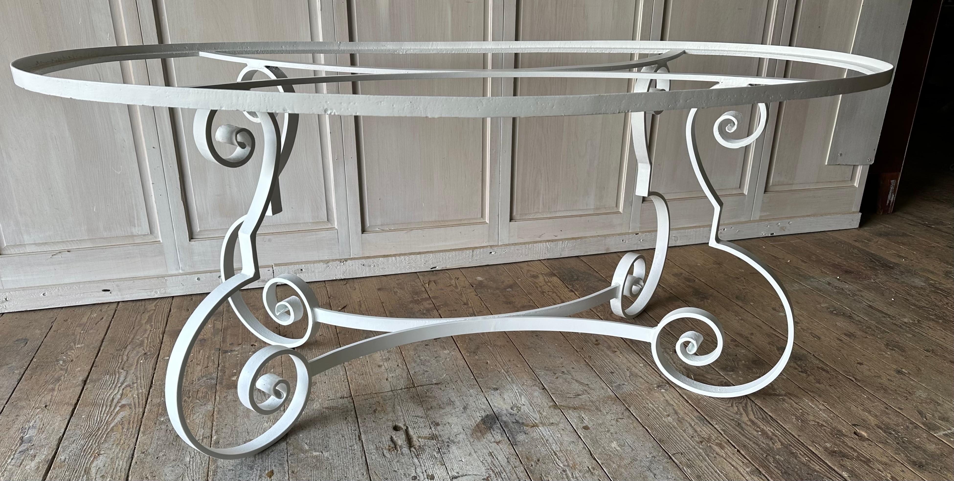 Hand-Painted Oval White Painted Midcentury Patio/Porch Garden Dining Table Base For Sale