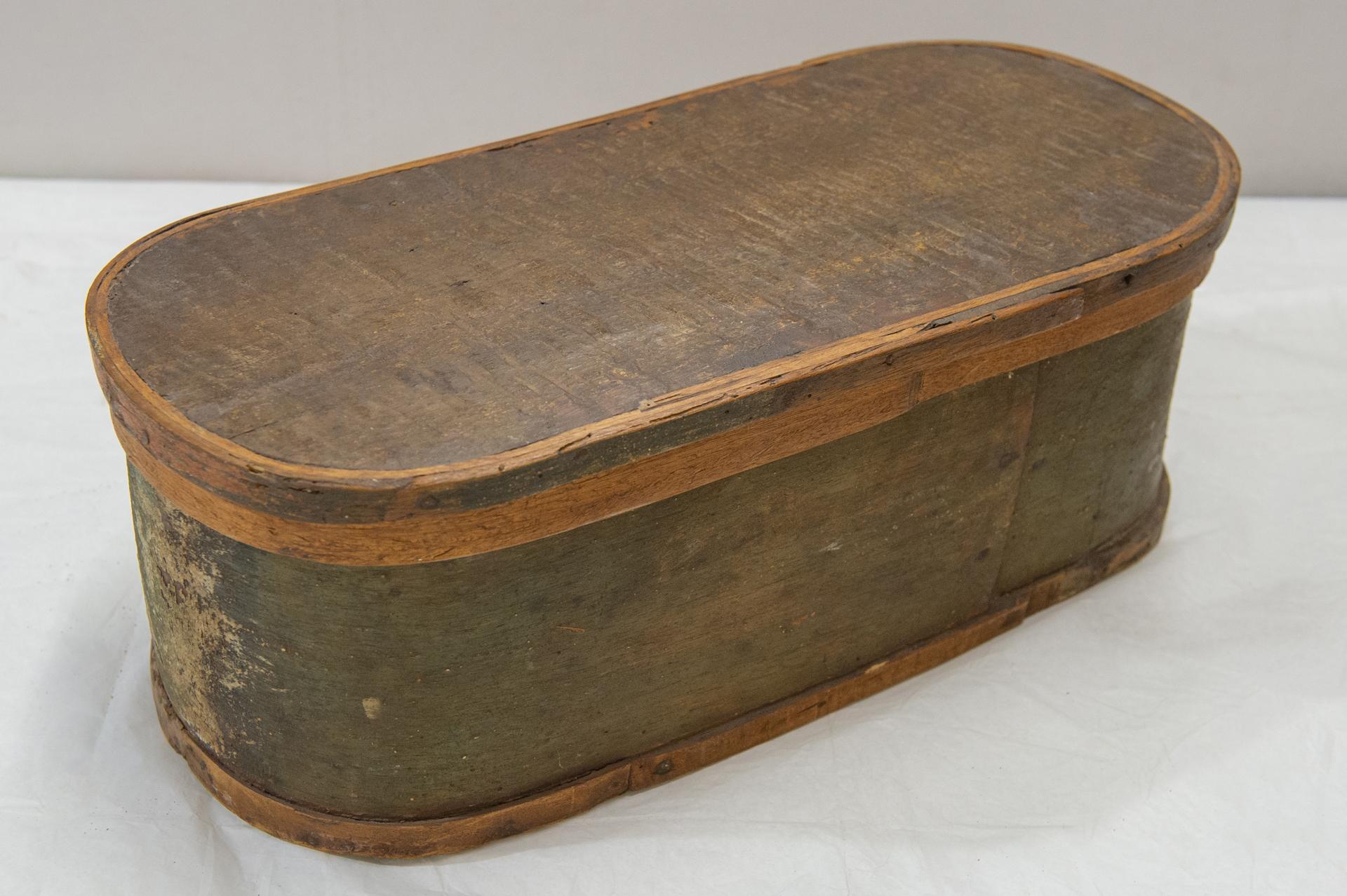 Italian Oval Wooden Apothecary or Pharmacy Pair Boxes For Sale