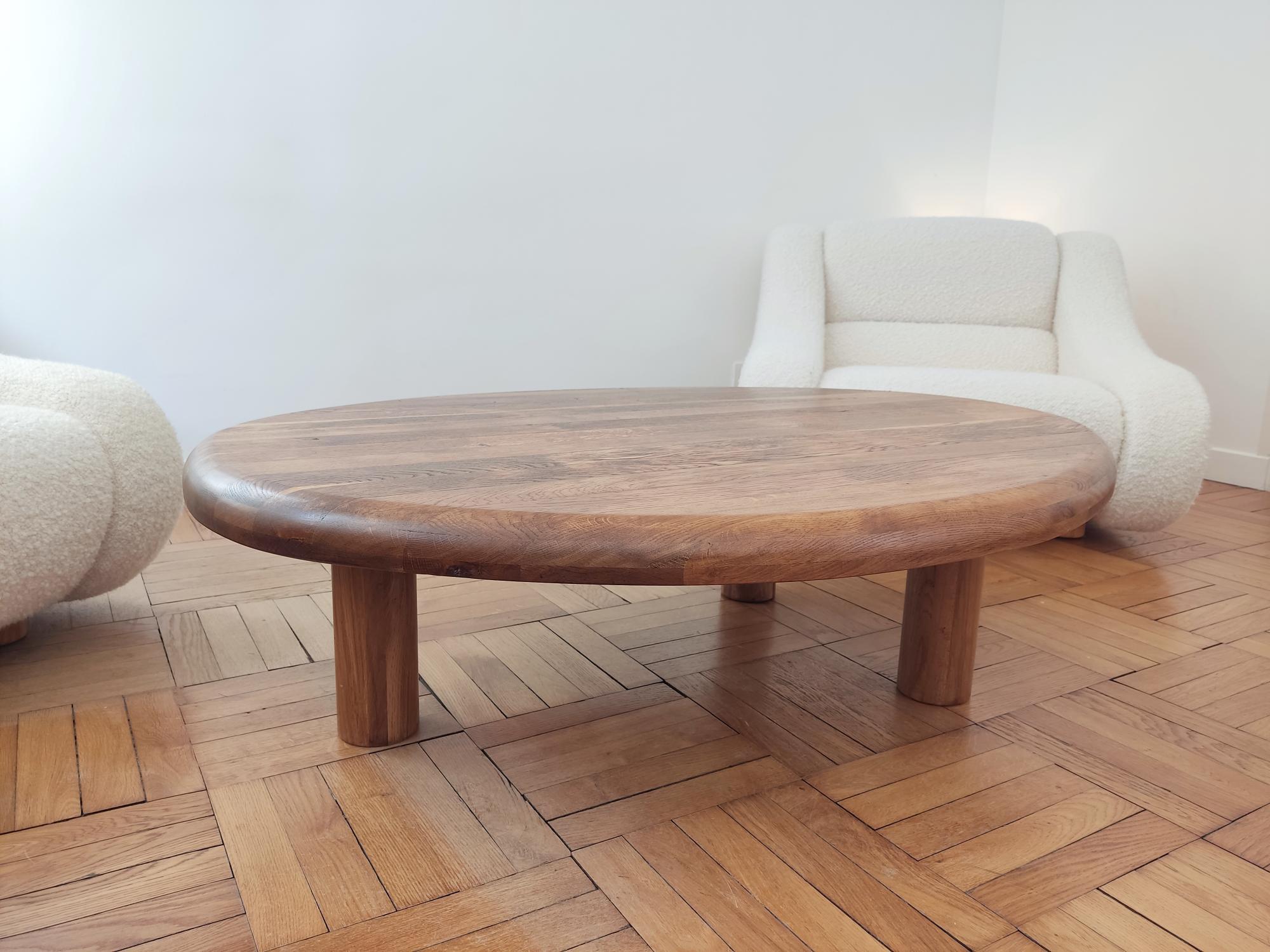 Oval wooden tripod coffee table For Sale 5