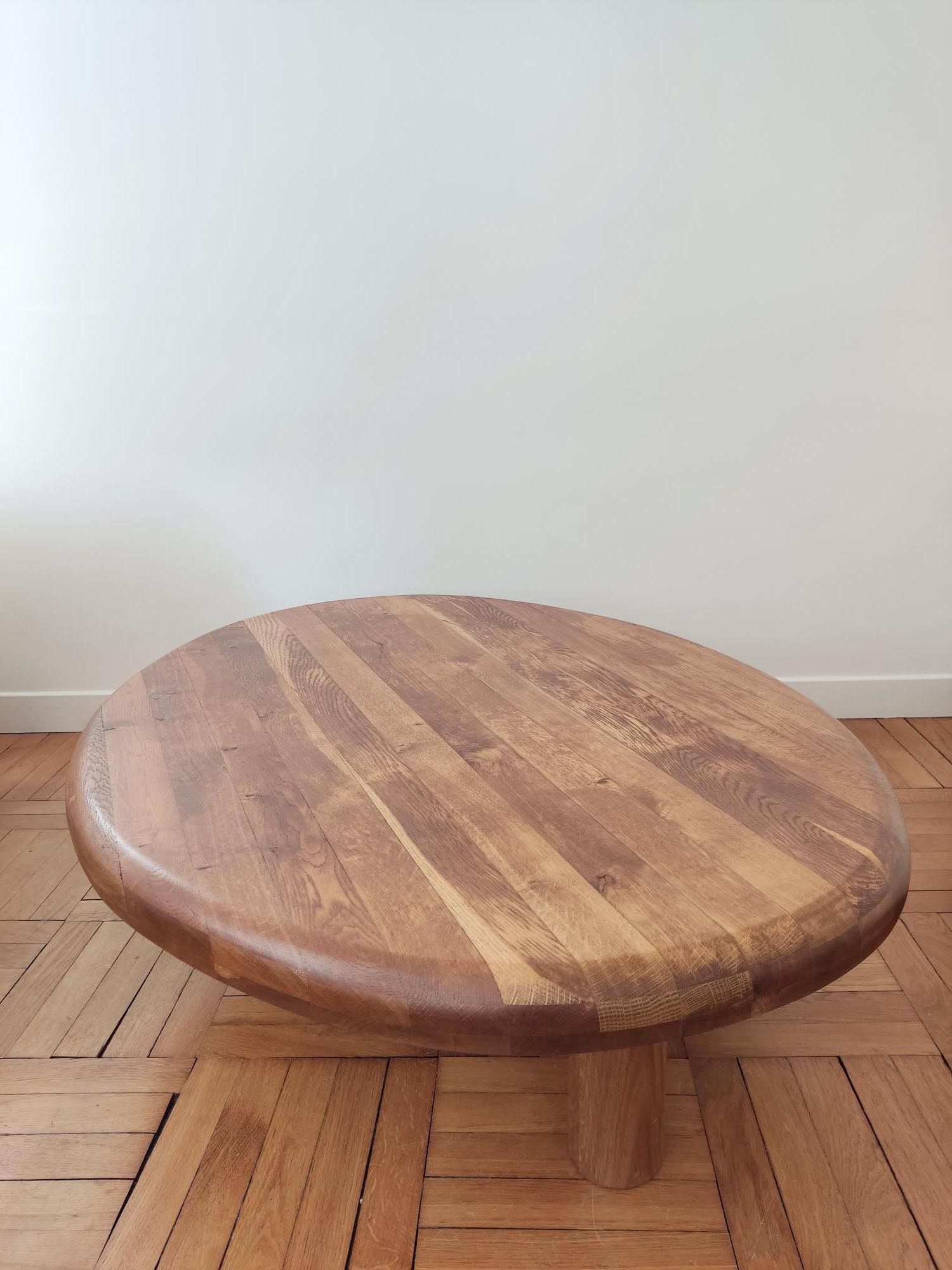 Wood Oval wooden tripod coffee table For Sale