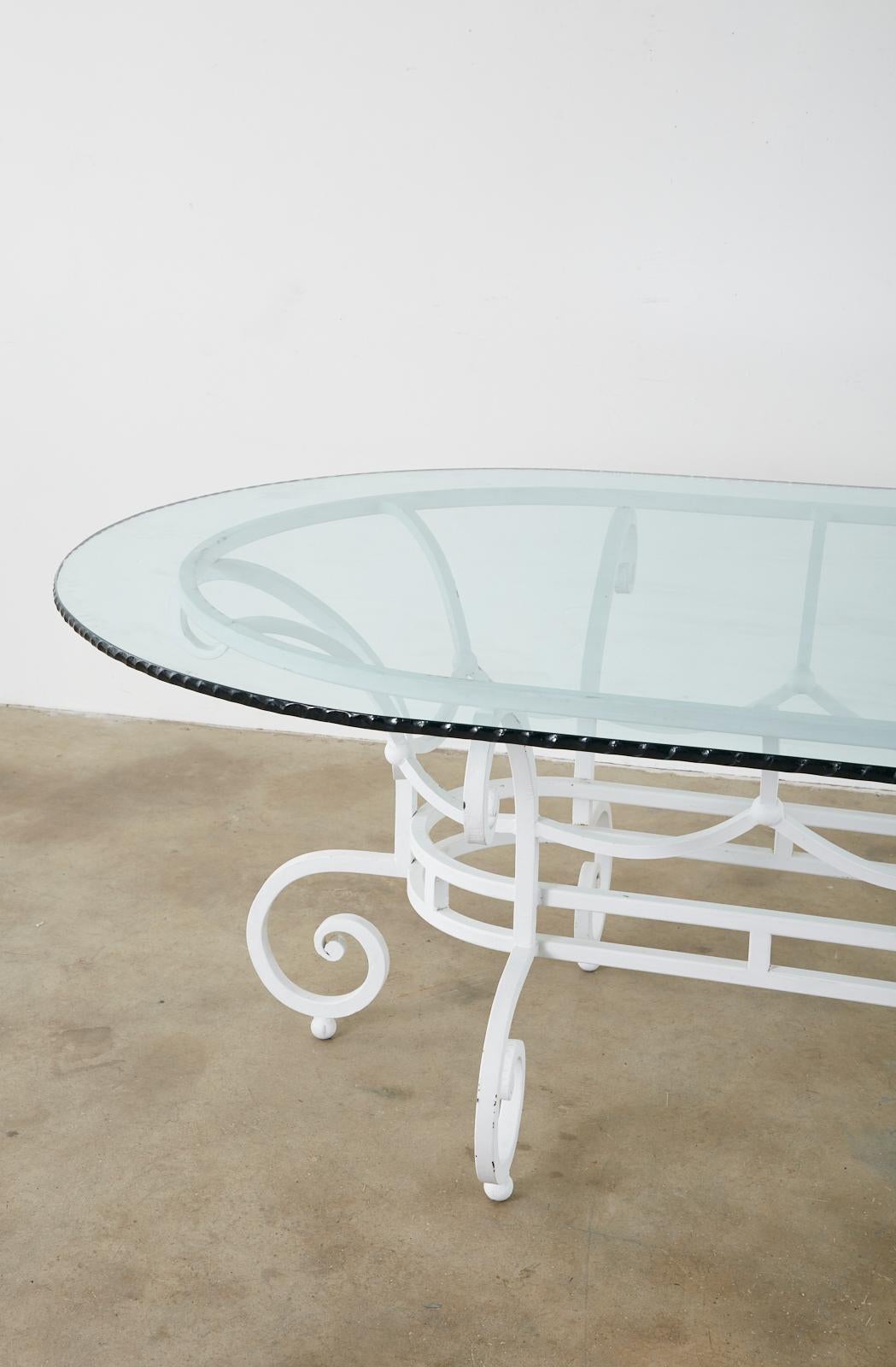 Oval Wrought Iron Painted Garden Dining Table In Good Condition In Rio Vista, CA