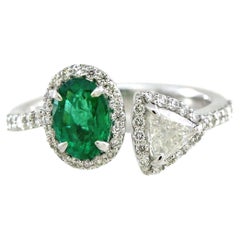 Oval Zambian Emerald 0.72 ct Toi-et-moi Ring