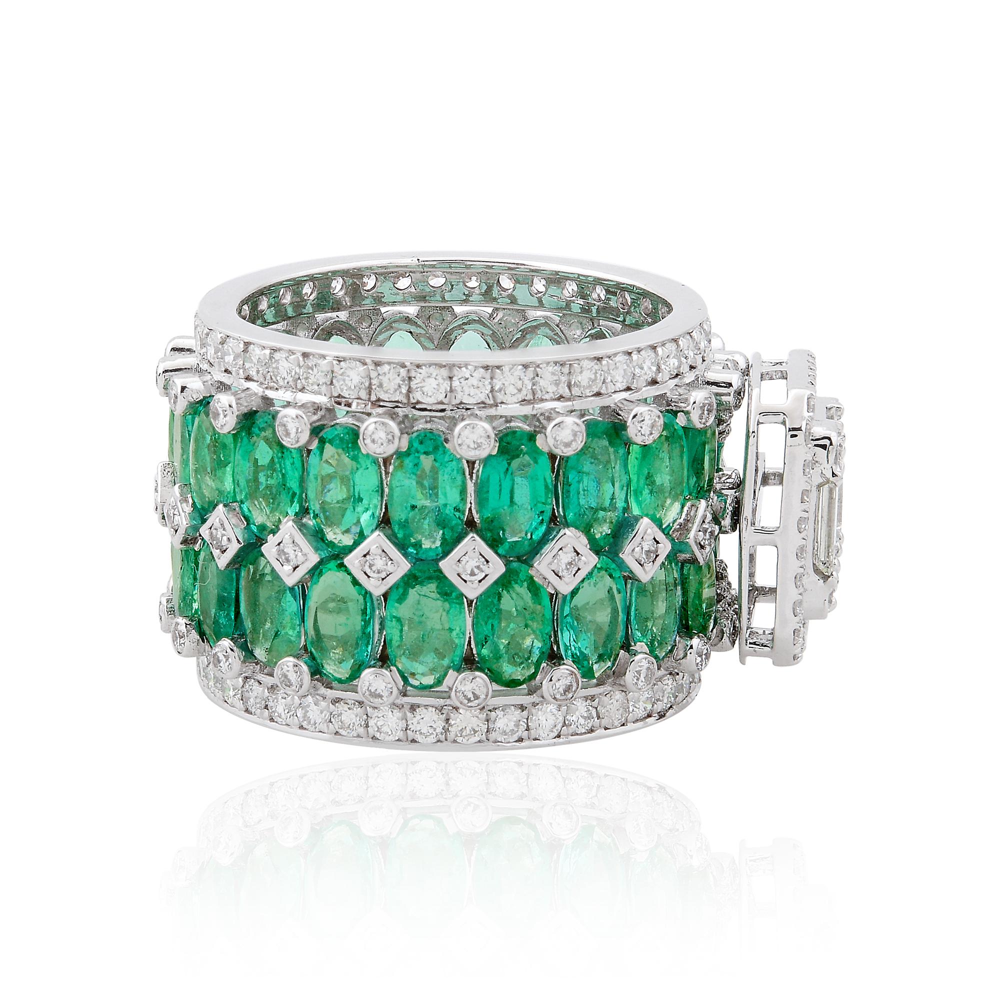 For Sale:  Oval Natural Emerald Gemstone Band Ring Baguette Diamond 18k White Gold Jewelry 2