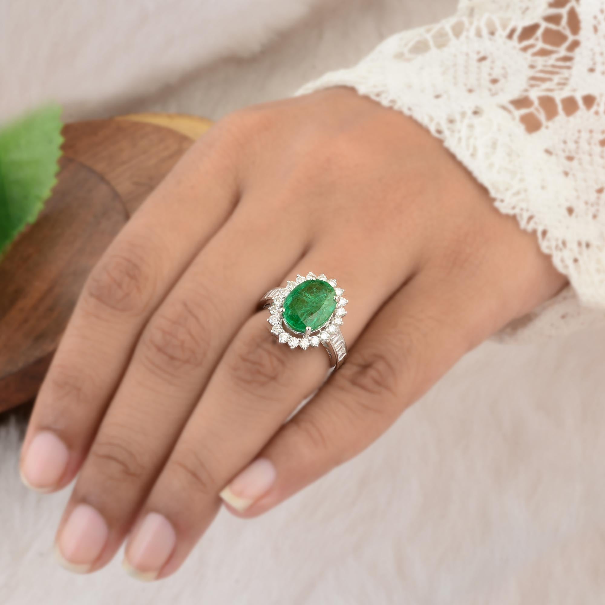For Sale:  Oval Natural Emerald Gemstone Cocktail Ring Diamond 10 Karat White Gold Jewelry 3