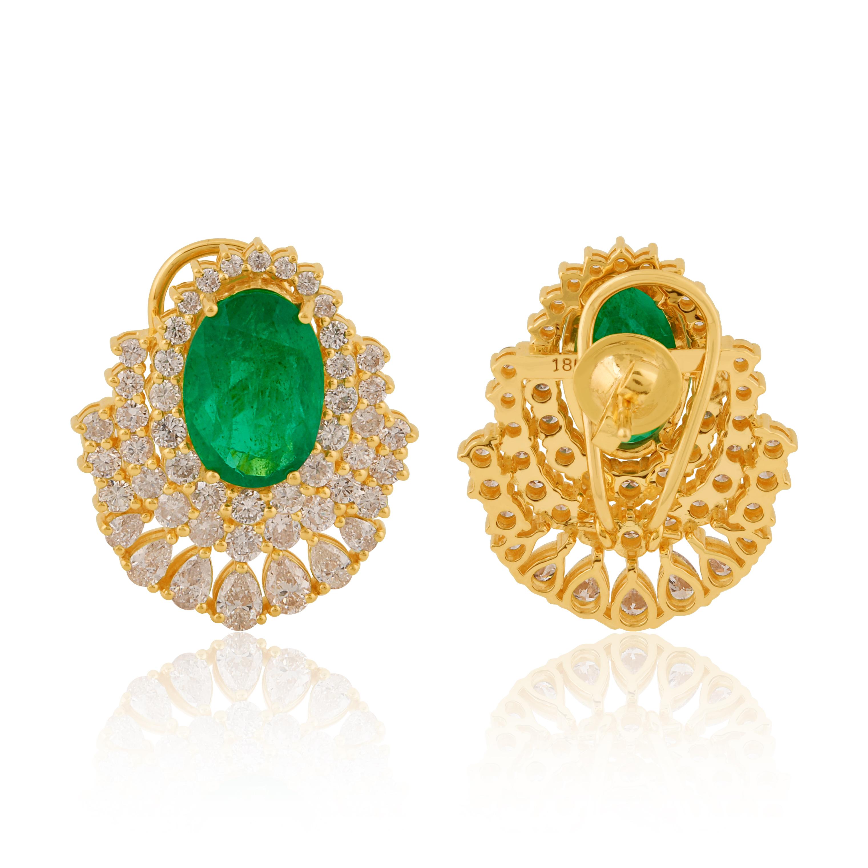 Item Code :- SEE-11879
Gross Wt :- 15.03 gm
14k Solid Yellow Gold Wt :- 12.59 gm
Natural Diamond Wt :- 4.46 ct  ( AVERAGE DIAMOND CLARITY SI1-SI2 & COLOR H-I )
Zambian Emerald Wt :- 7.73 ct
Earrings Size :- 22x21 mm approx.

✦