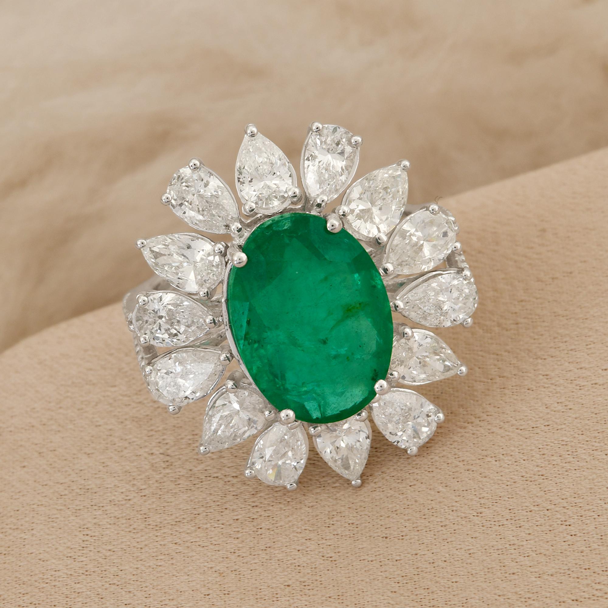 For Sale:  Oval Natural Emerald Gemstone Flower Ring Pear Diamond 18k White Gold Jewelry 3