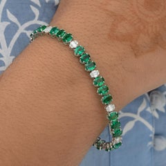 Oval Zambian Emerald Gemstone SI/H Diamond Bracelet 18 Karat White Gold Jewelry