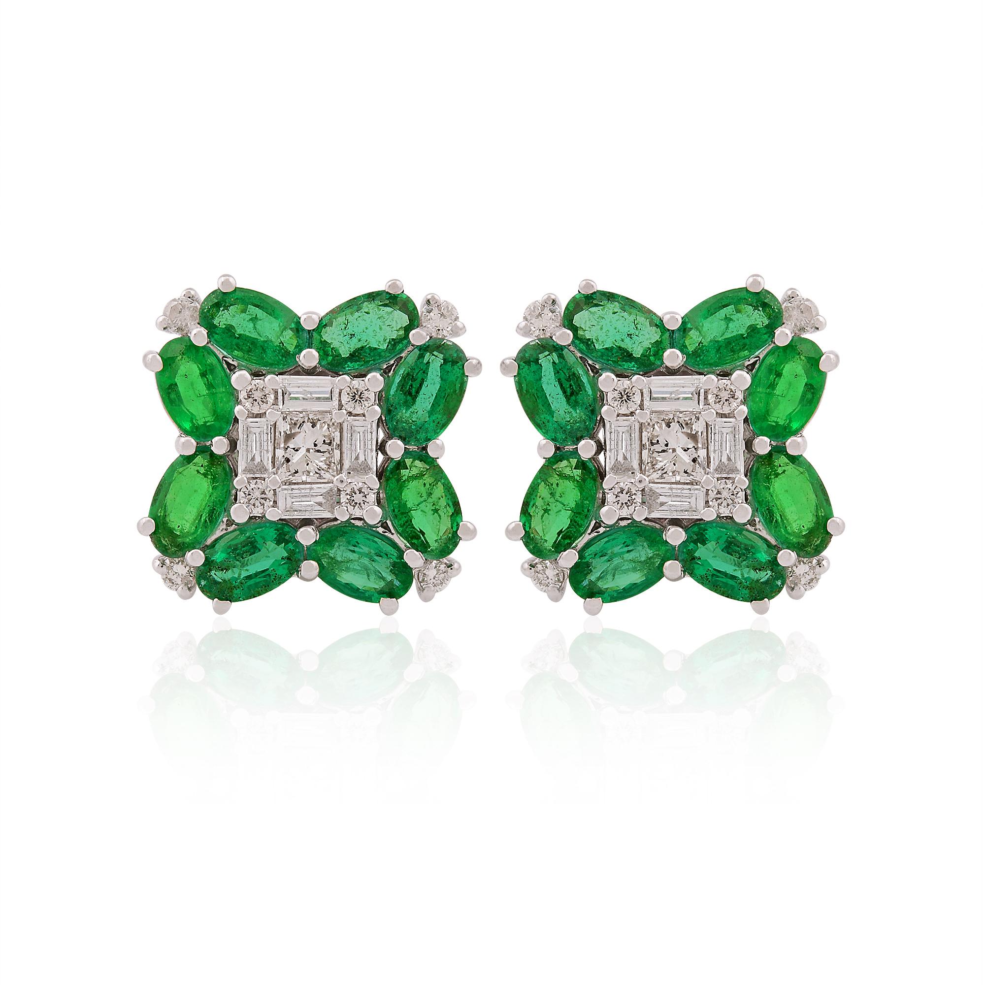 Codice articolo :- See-11768Q
Peso lordo :- 7.82 gm
Oro bianco 18k Peso :- 7,05 gm
Peso del diamante naturale :- 0.80 carati. (DIAMANTE DI PUREZZA MEDIA SI1-SI2 E COLORE H-I)
Smeraldo dello Zambia Peso :- 3.07 Ct.
Dimensioni degli orecchini: 16 mm