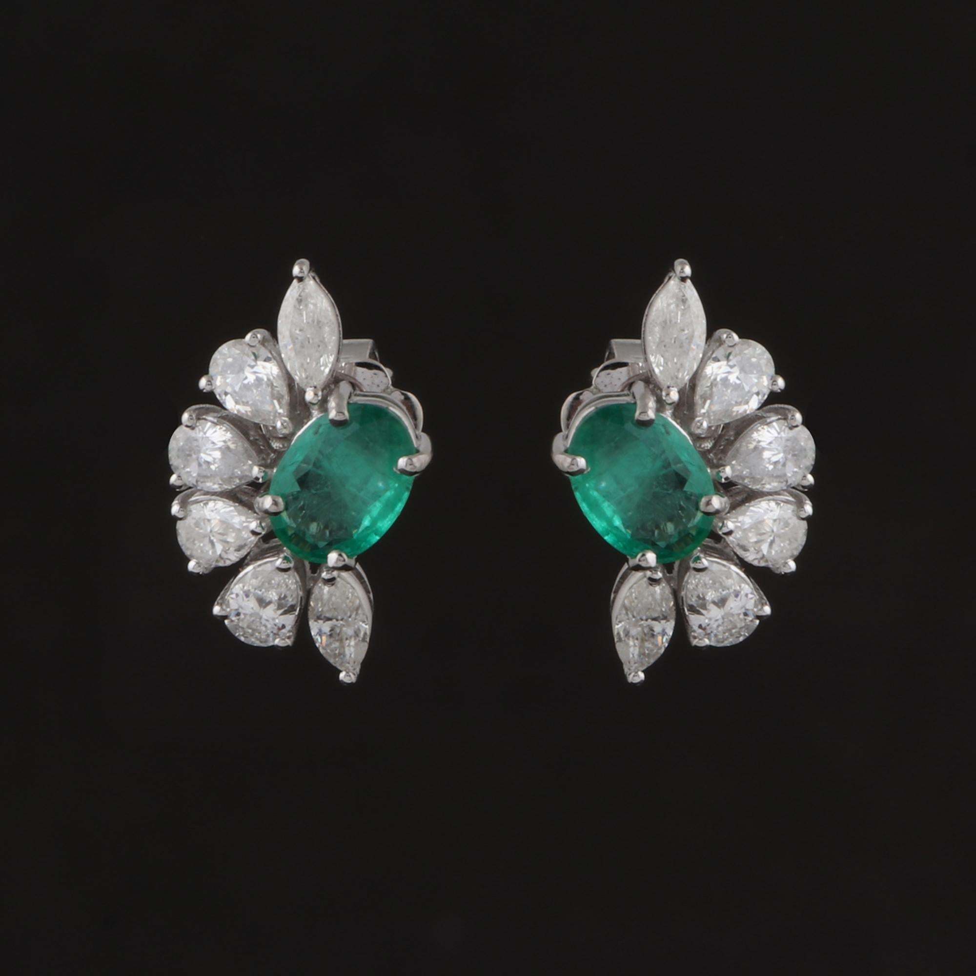 Women's Oval Natural Emerald Gemstone Stud Earrings Diamond 14k White Gold Fine Jewelry For Sale