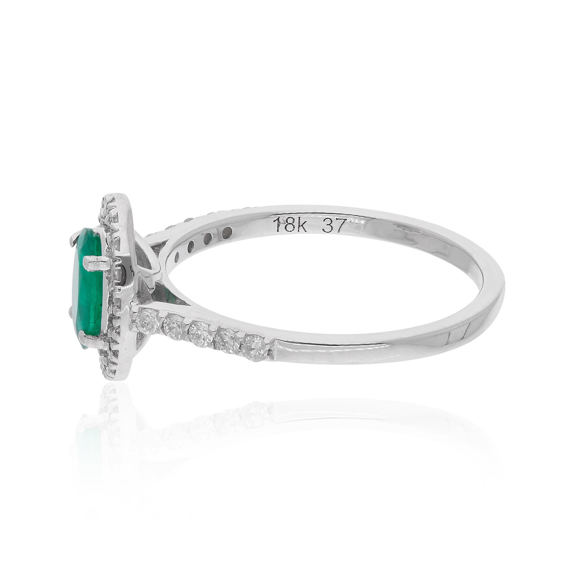 Modern Oval Zambian Emerald Ring with Diamond Around Set in 14 White Gold Fine Jewelry For Sale
