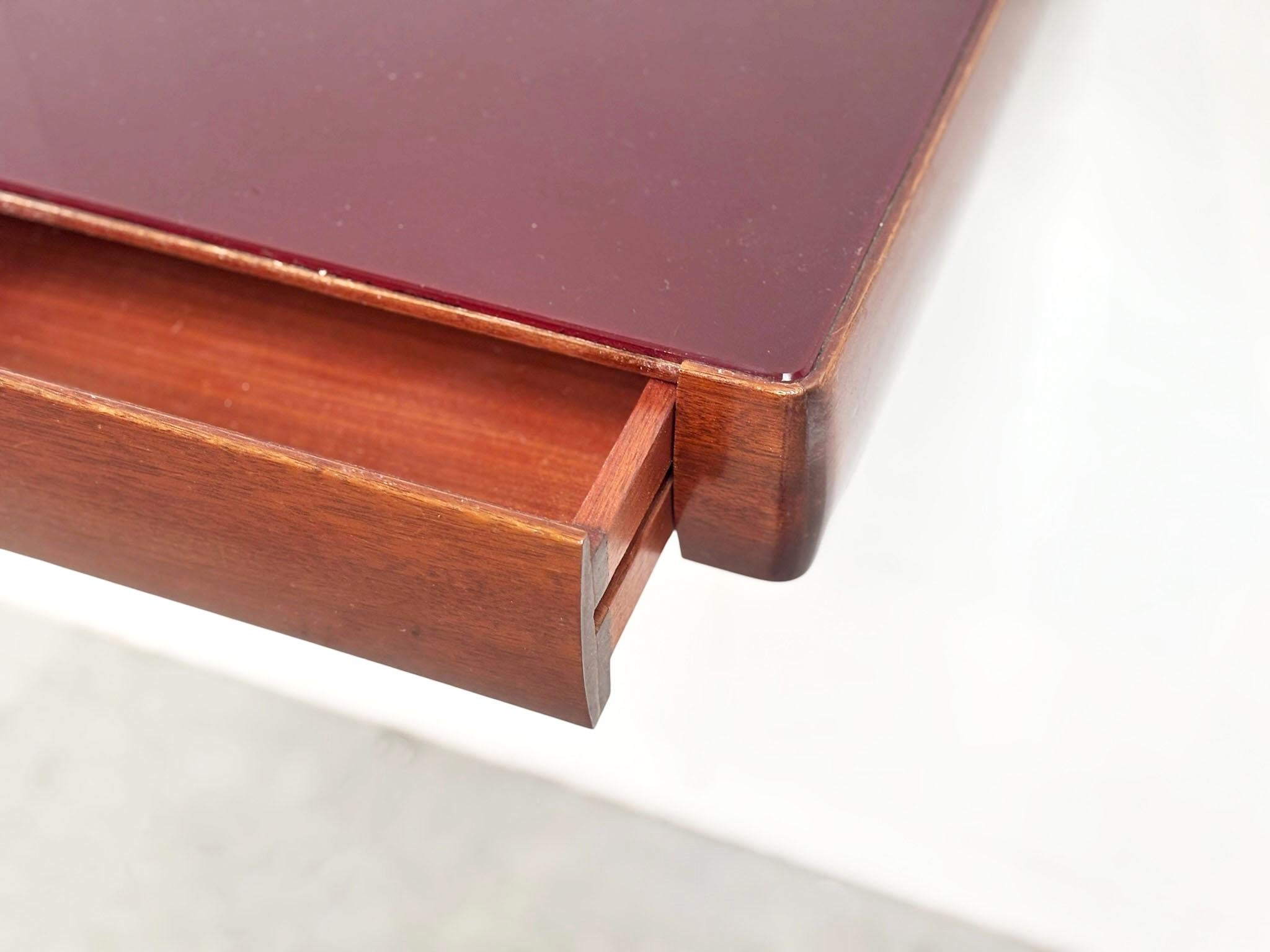 Italiano Comodini sospesi Ovaldo Borsani in vendita