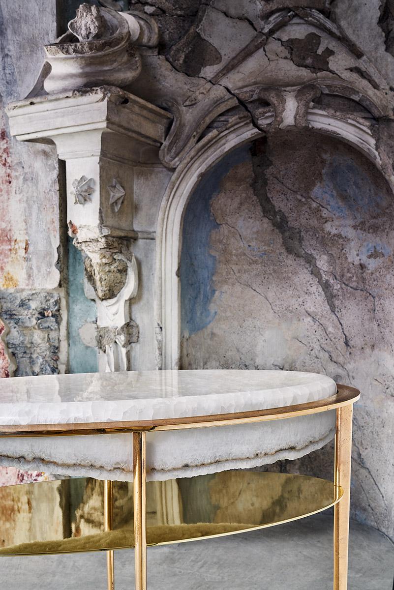 Oval White Onyx Sculptural Console Cremino by Gianluca Pacchioni Italy Renacimiento barroco en venta