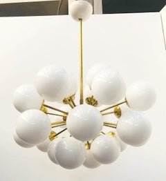 Lampadario Ovale Sputnik di Fabio Ltd