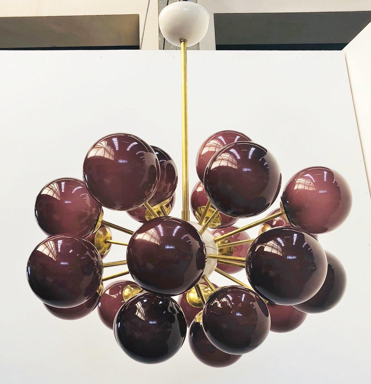 Mid-Century moderno Lampadario Ovale Sputnik di Fabio Ltd in vendita