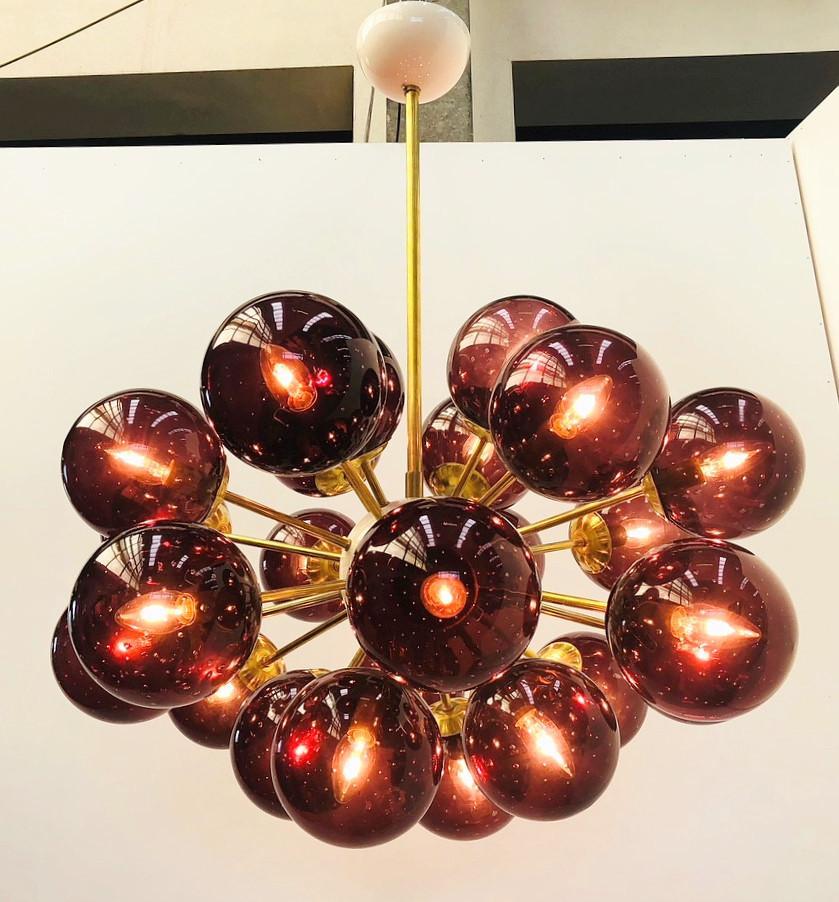 Mid-Century moderno Lampadario Ovale Sputnik di Fabio Ltd in vendita