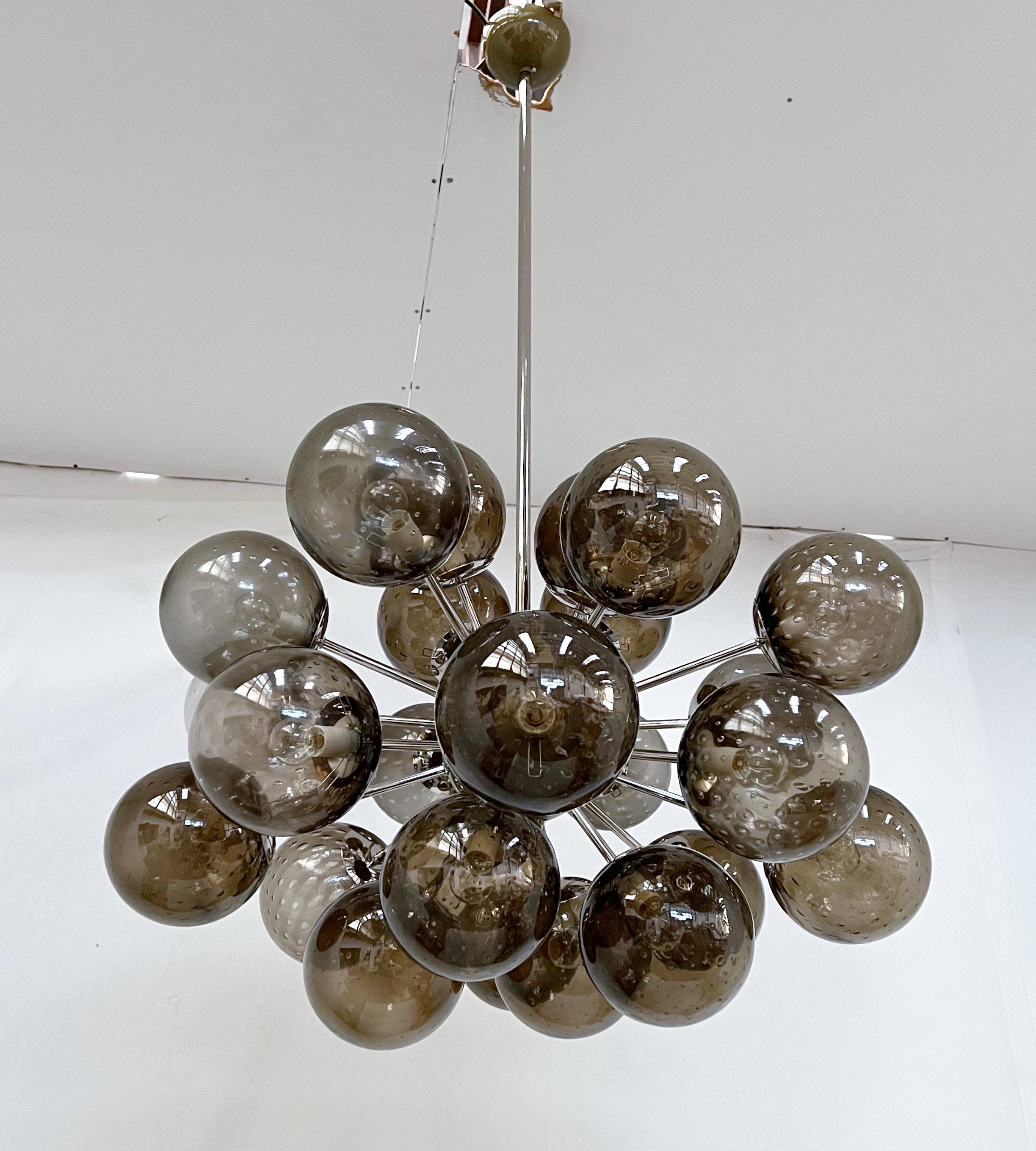 Ovale Sputnik Chandelier by Fabio Ltd In New Condition For Sale In Los Angeles, CA